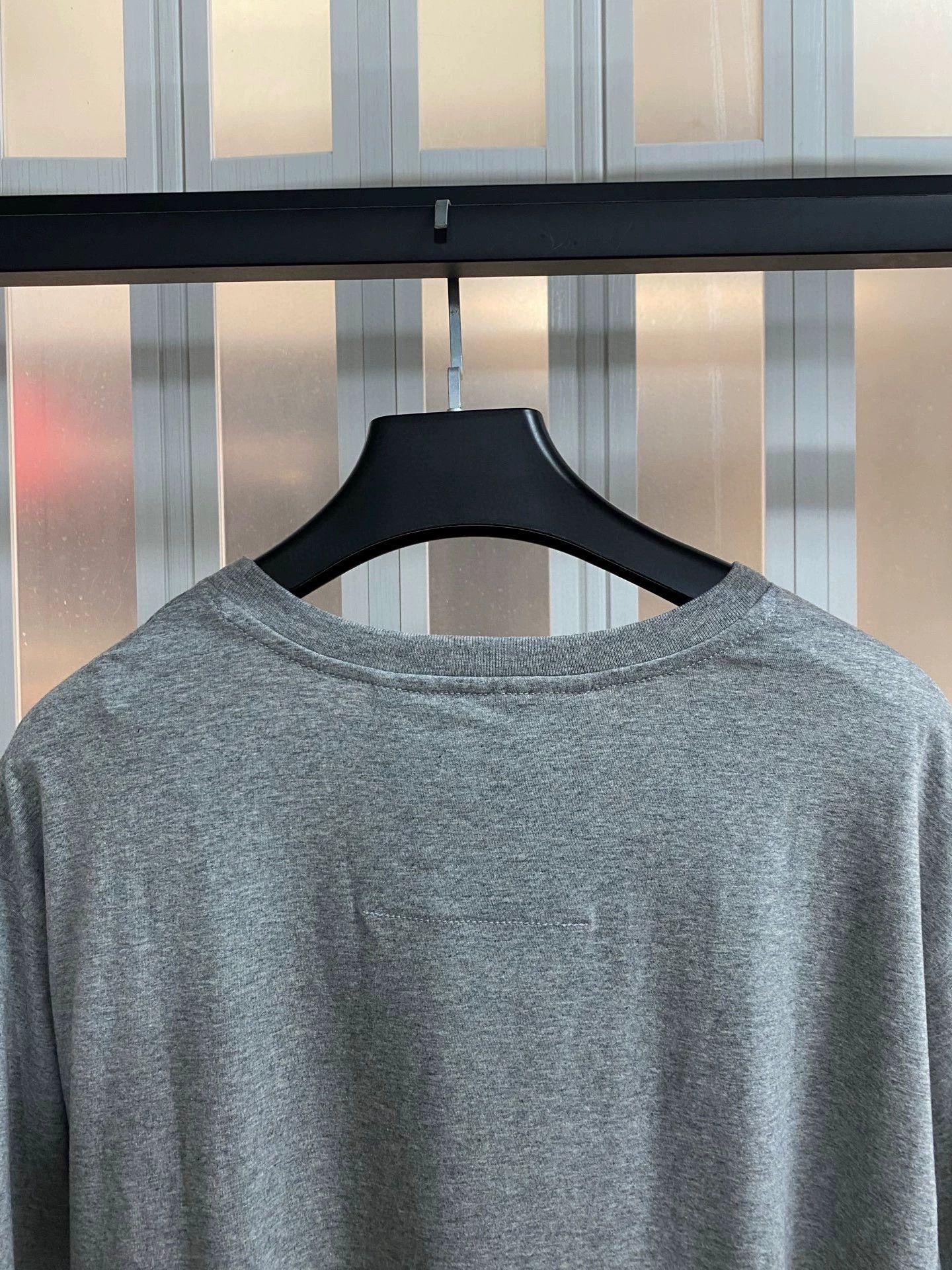 Givenchy givenchy reflective logo short sleeve t-shirt Size US S / EU 44-46 / 1 - 5 Thumbnail