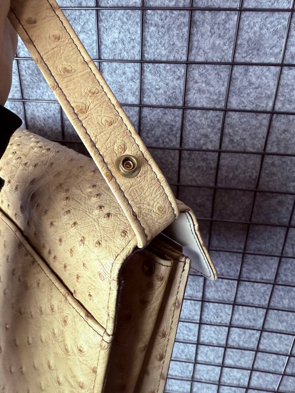 Leather Classic Beige 1990 OSTRICH Skin Handbag Coin Purse Size ONE SIZE - 11 Thumbnail
