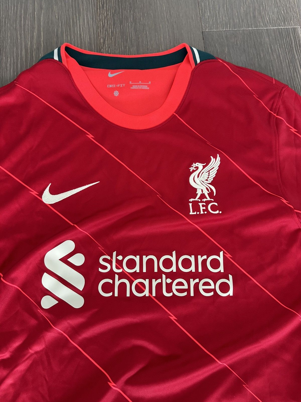 Nike Men’s Liverpool Jersey Size US M / EU 48-50 / 2 - 2 Thumbnail