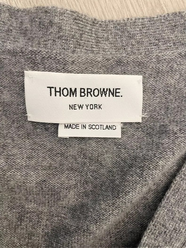 Thom Browne Thom Browne size4 Gray four stripe cashmere sweater Size US XL / EU 56 / 4 - 6 Thumbnail