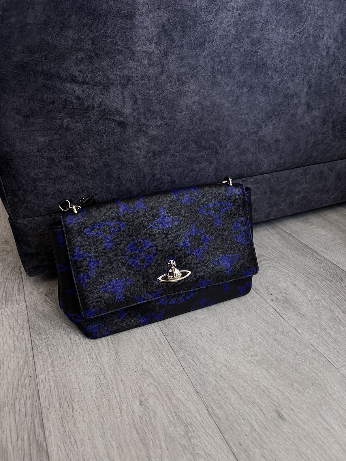 Vivienne Westwood Vivienne Westwood Crossbody Shoulder Bag Size ONE SIZE - 1 Thumbnail