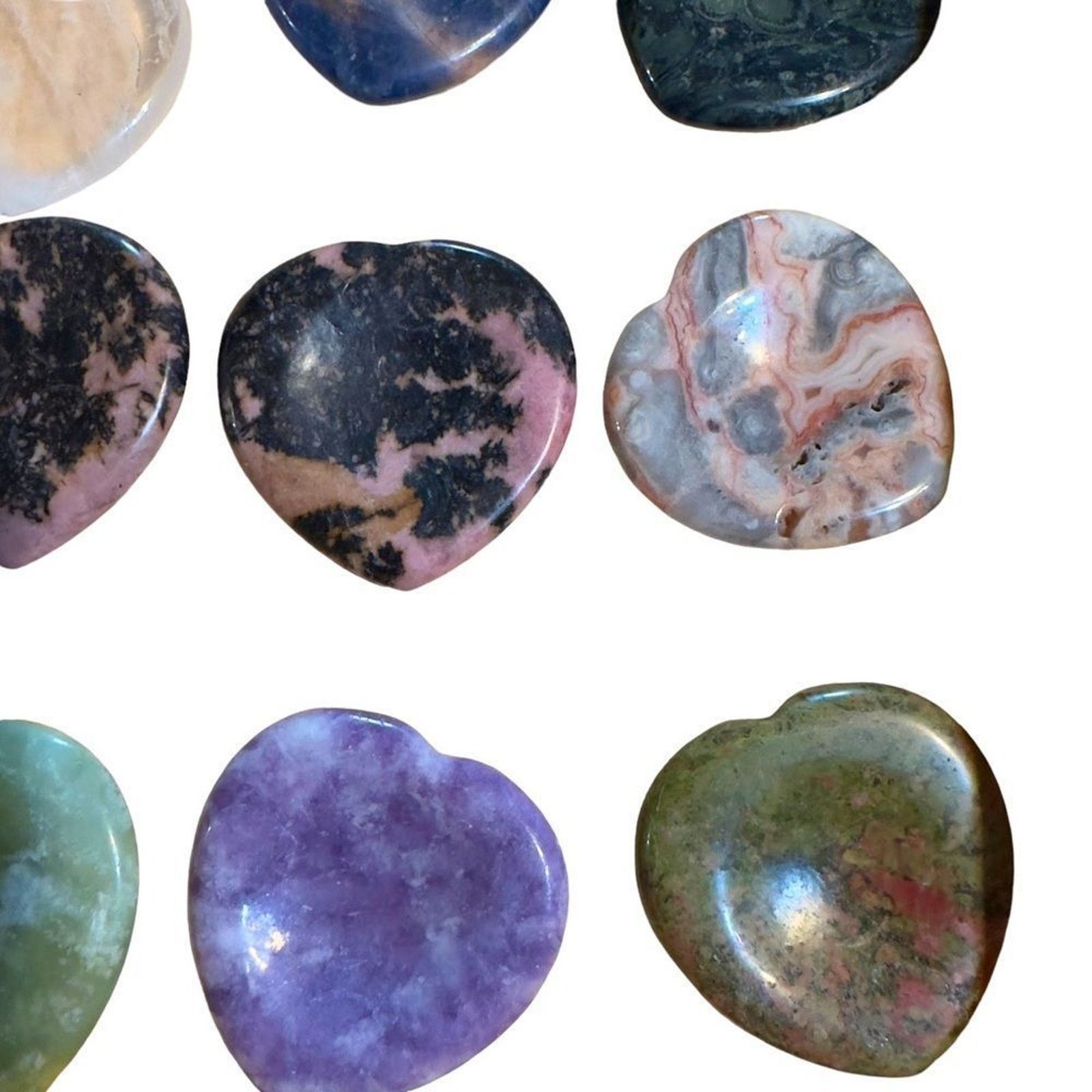 The Unbranded Brand 1pc Hand Carved Natural Gemstone Mini Heart Pocket Stone Size ONE SIZE - 4 Thumbnail