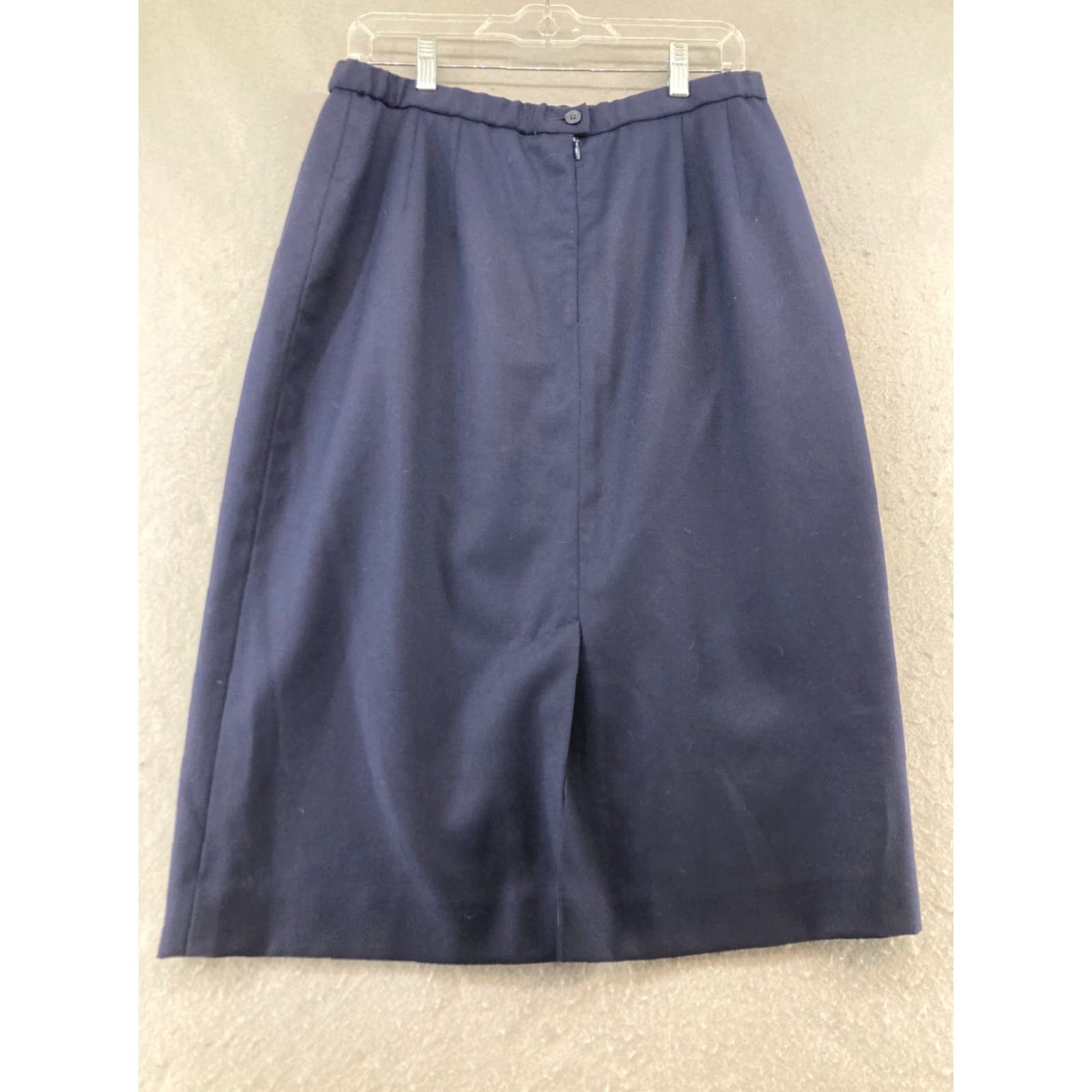 Pendleton VINTAGE Pendleton Skirt Women Long 14 Blue Wool Pencil 100% Virgin Wool Solid Pattern Pockets Lined Rise Mid Button 80s 90s Theme Womens Size 36" / US 14 / IT 50 - 6 Thumbnail