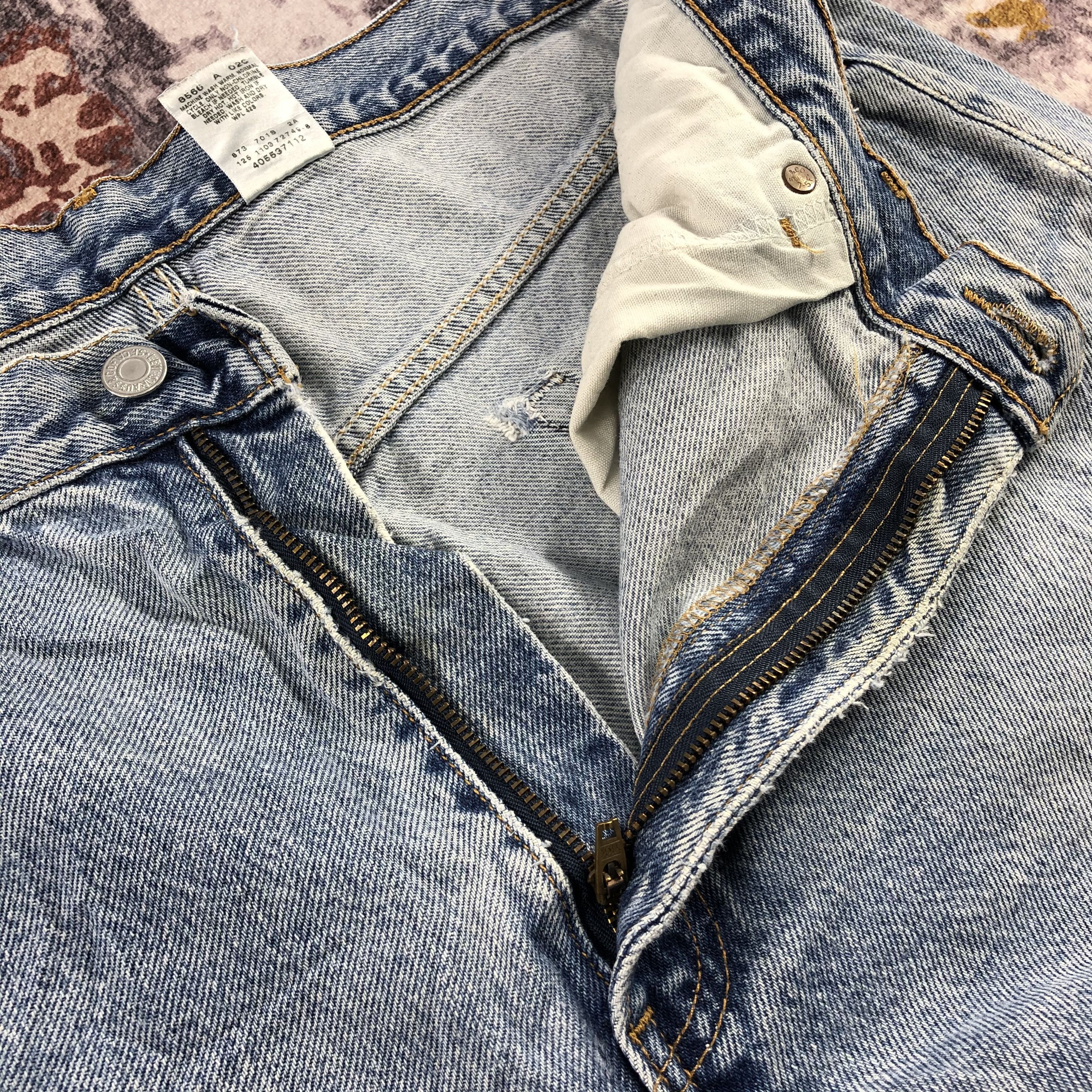 Levi's × Vintage 90s Vintage Blue Wash Levis 550 Jeans-JM3116 Size US 37 - 12 Thumbnail