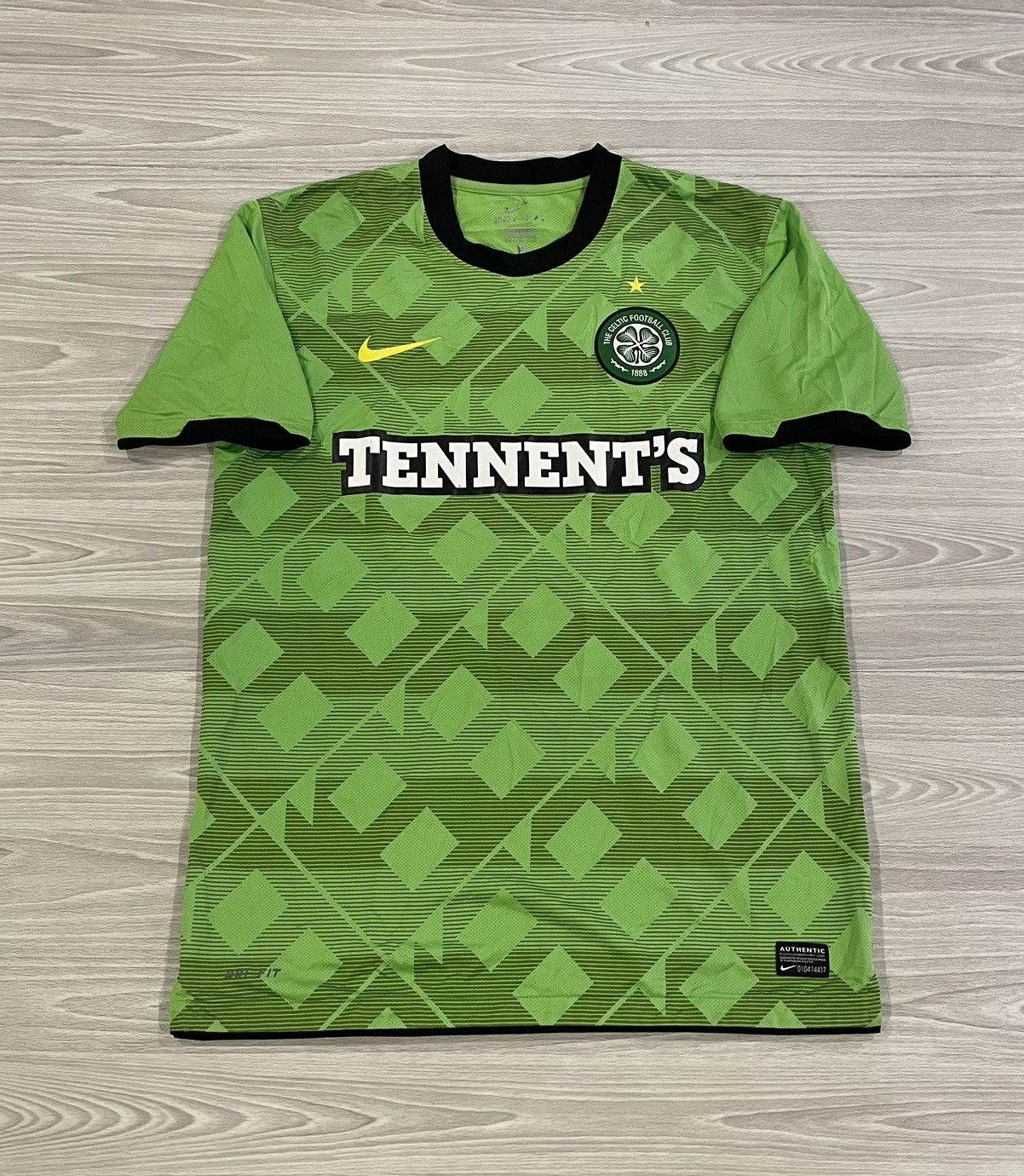 Nike Nike 2010/11 Celtic FC Soccer Jersey 381815-304 Men’s Medium Size US M / EU 48-50 / 2 - 1 Thumbnail