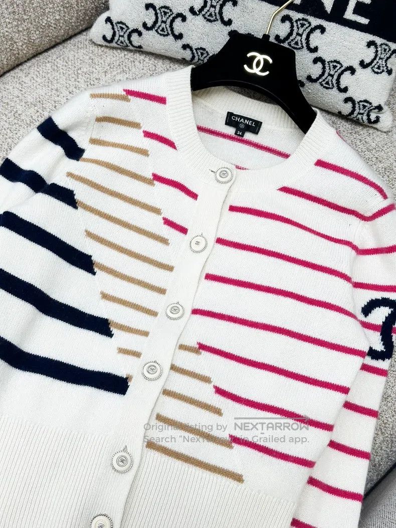 Chanel 20C early spring series beige colour knitted sweate