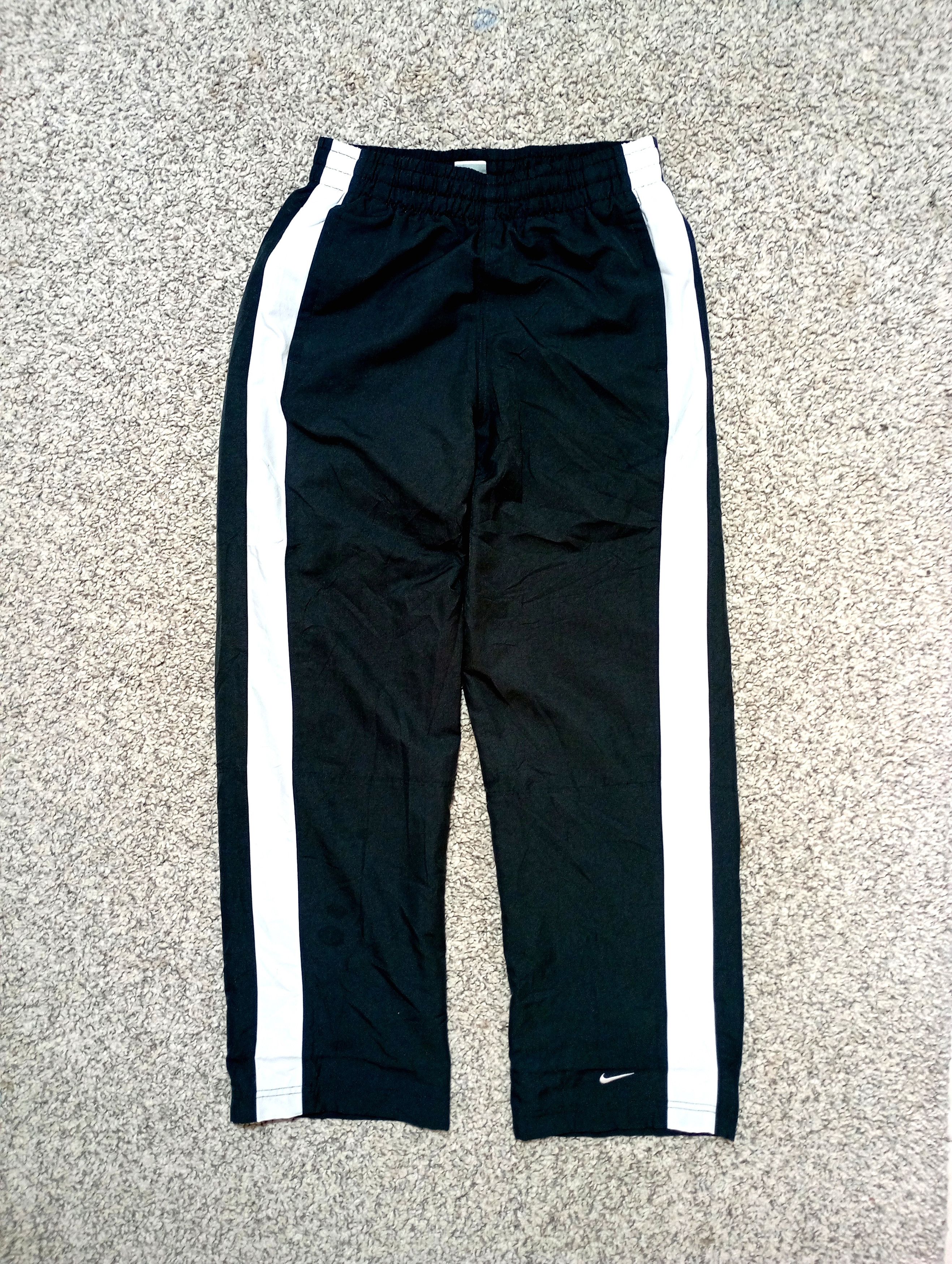 Nike Nike Vintage Nylon Track Pants Baggy Swoosh Drill Y2K Size US 32 / EU 48 - 1 Thumbnail