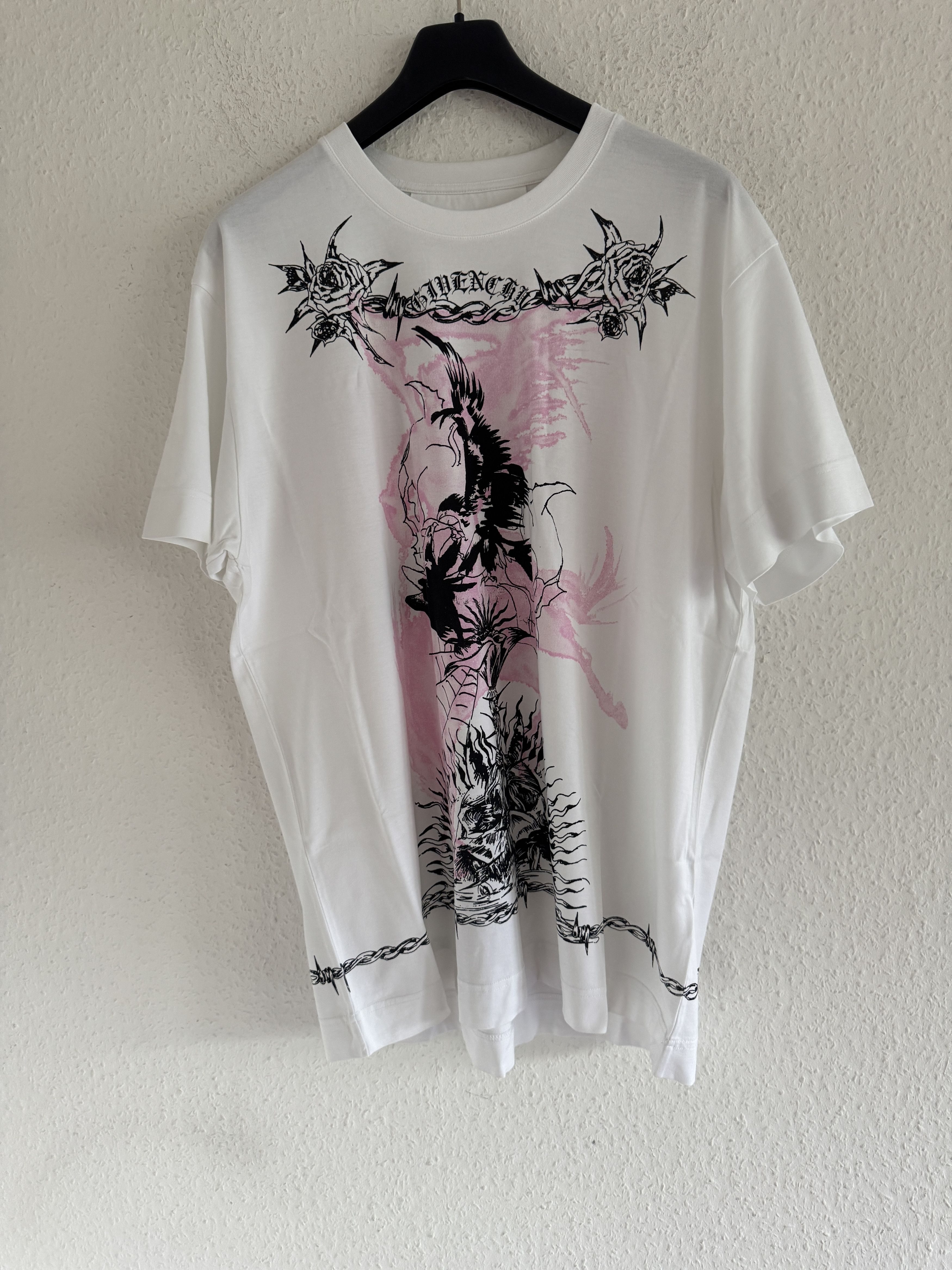 Givenchy White Gothic Print Oversized T-Shirt Size US M / EU 48-50 / 2 - 5 Thumbnail