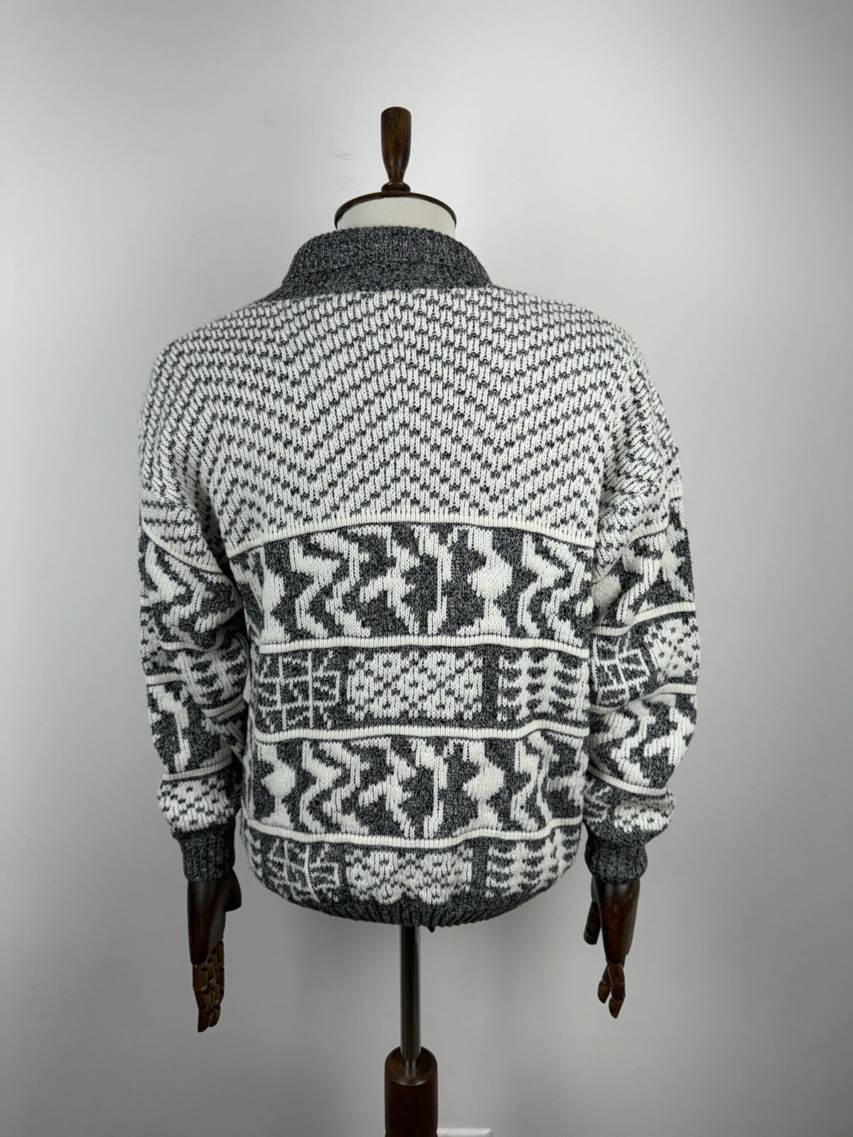 Vintage Men’s Vintage NICO Abstract Cardigan Sweater size S Size US S / EU 44-46 / 1 - 2 Thumbnail