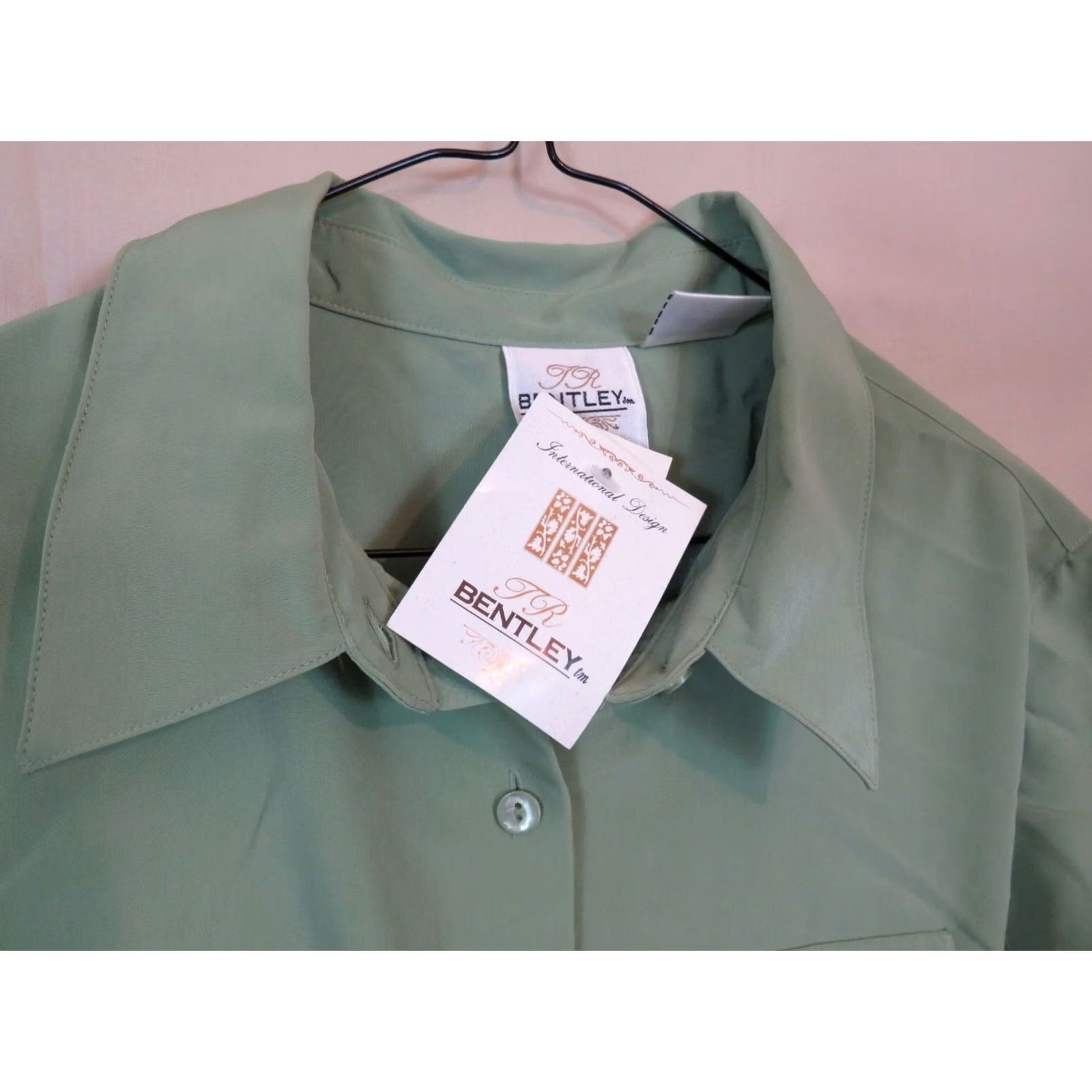 Vintage VINTAGE Bentley Shirt Large mint green 1990s Casual Everyday Original Polyester Size L / US 10 / IT 46 - 2 Thumbnail