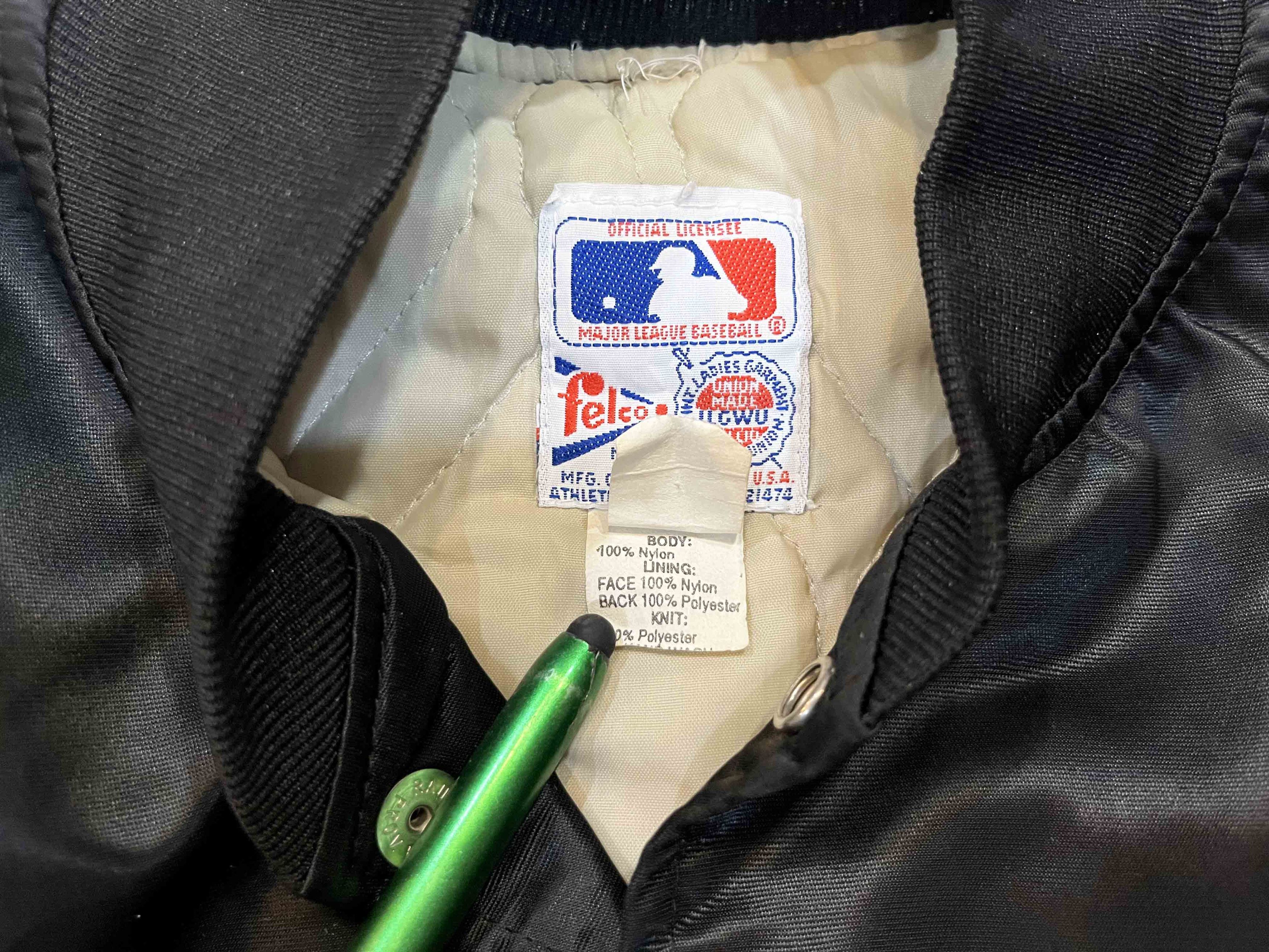 MLB × New York Yankees × Vintage Vintage Felco MLB New York Yankees Bomber Satin Jacket Size US L / EU 52-54 / 3 - 4 Thumbnail