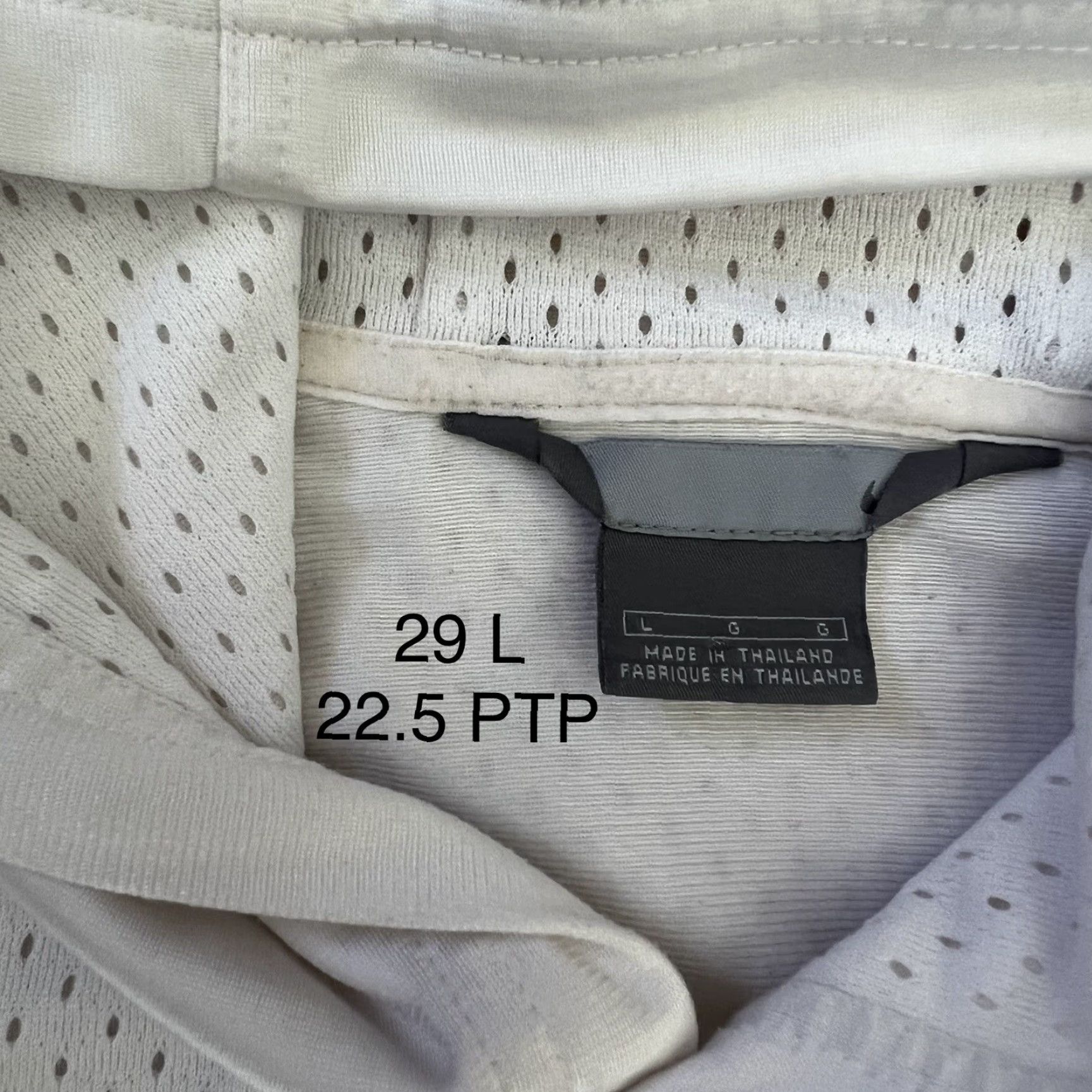 Nike VINTAGE Nike Michael Vick Hoodie L White 90s Sportswear Pullover Swoosh Nike Sportswear Logo Embroidered Men Size US L / EU 52-54 / 3 - 5 Thumbnail
