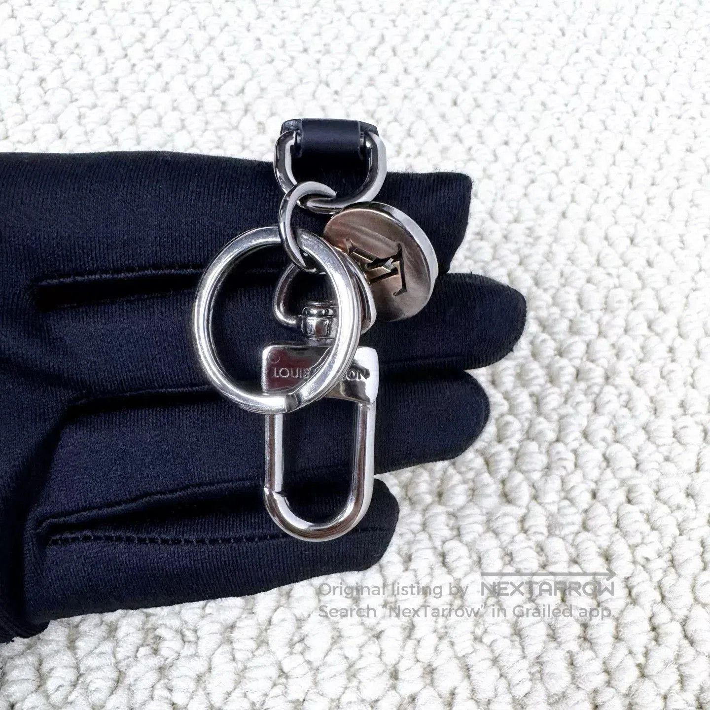Louis Vuitton Louis Vuitton Monogram Keychain. Size ONE SIZE - 5 Thumbnail