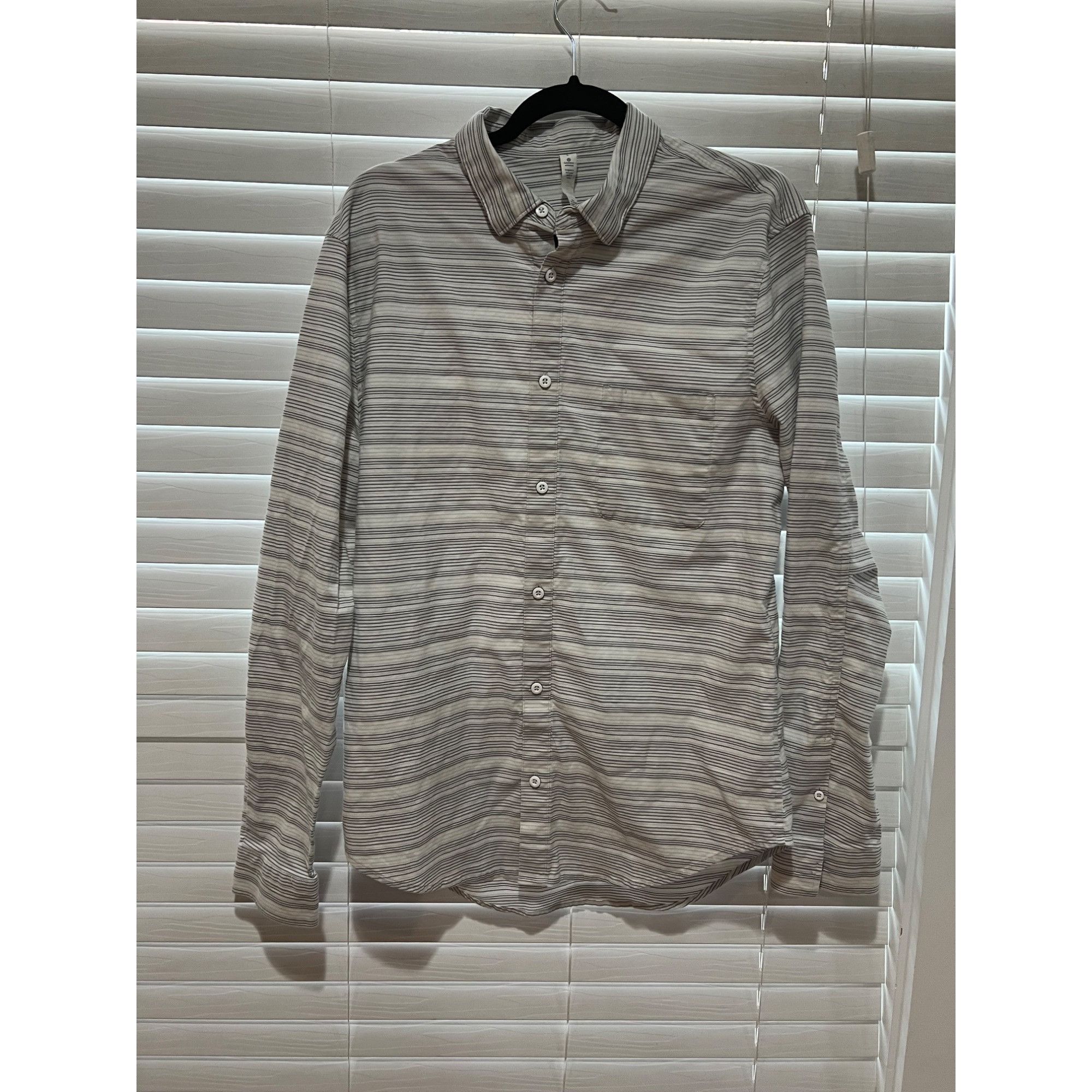 Lululemon Long Sleeve Button Up Shirt - Size L
