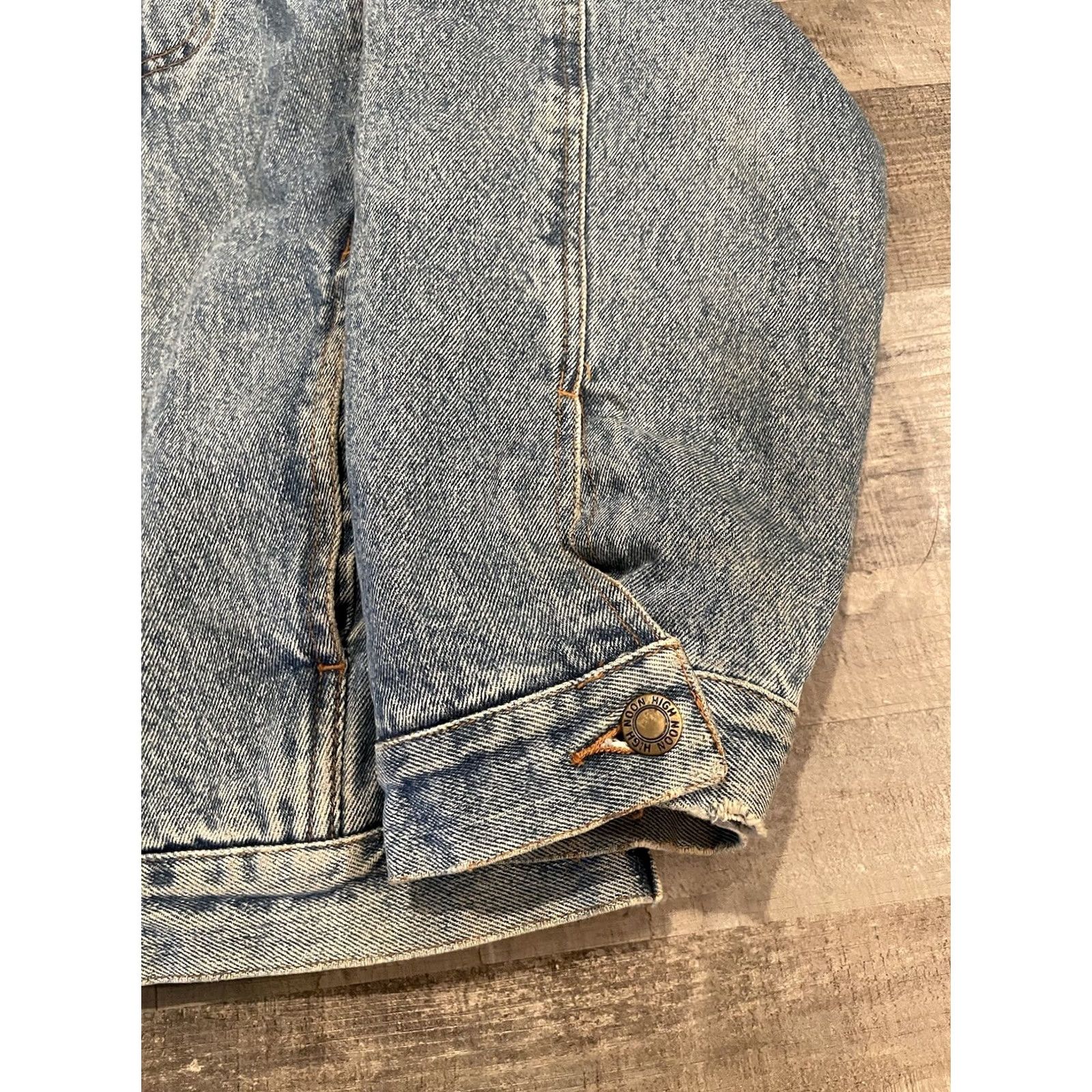 Vintage VTG High Noon Denim Trucker Jacket Mens XL Blue Button Up 90s Cowboy Grunge Western Casual Workwear–Lined Pockets Cotton Denim Jacket Size US XL / EU 56 / 4 - 3 Thumbnail