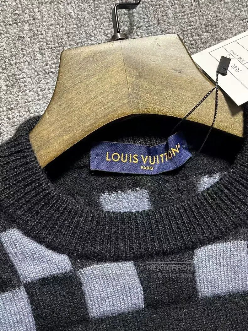 Louis Vuitton Louis Vuitton Mosaic Patchwork Woolen Sweater Size US XS / EU 42 / 0 - 3 Thumbnail
