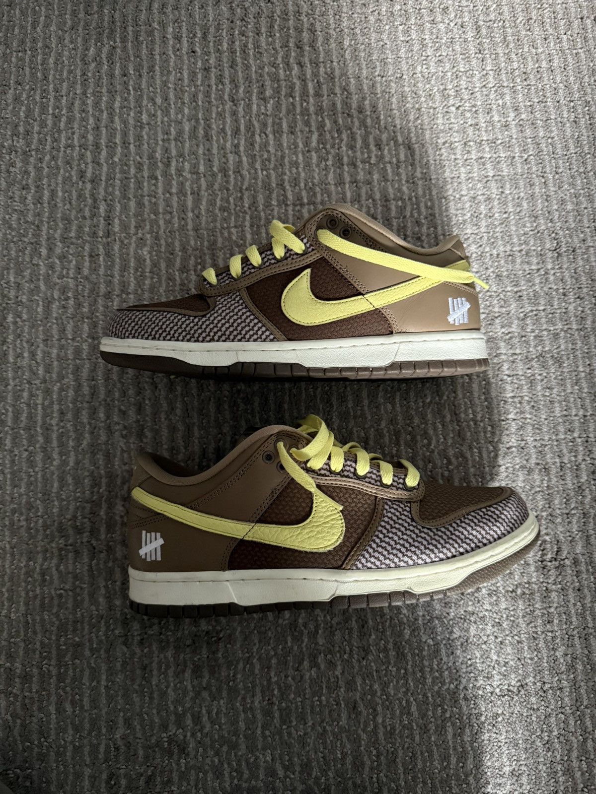 Nike × Undefeated Nike Dunk Low SP Undefeated Canteen Dunk Size US 8.5 / EU 41-42 - 1 Thumbnail