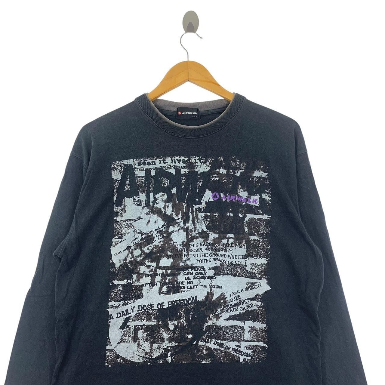 Vintage Vintage AIRWALK GRAFFITI REBEL Off The Wall Tee Shirt Top Size US XXL / EU 58 / 5 - 2 Thumbnail