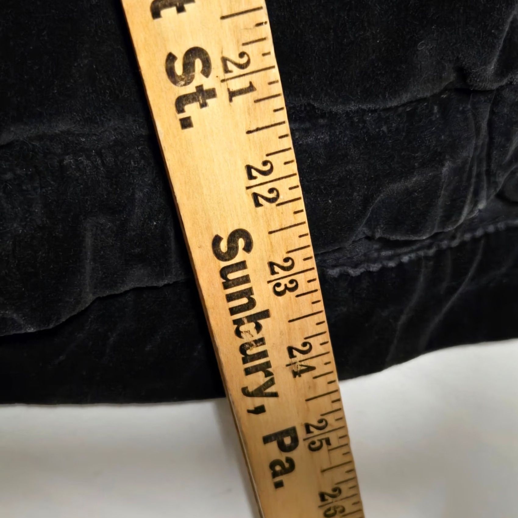 Bugle Boy VINTAGE Bugle Boy Crest Bomber Style Jacket Mens Medium Black Velour Rare Size US M / EU 48-50 / 2 - 5 Thumbnail