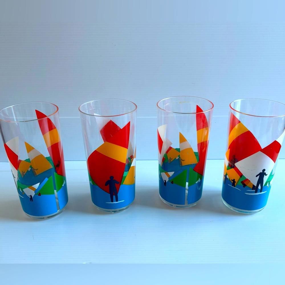 Designer 4 Vintage Sailing Plastic Cups by P. Tardif for NEOVE 80s Size ONE SIZE - 1 Thumbnail