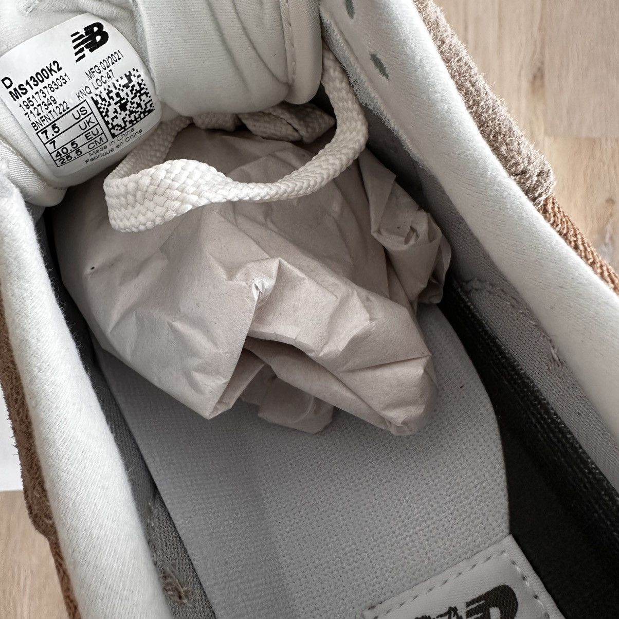 Kith × New Balance Kith x new balance 1300 Size US 7.5 / EU 40-41 - 6 Thumbnail