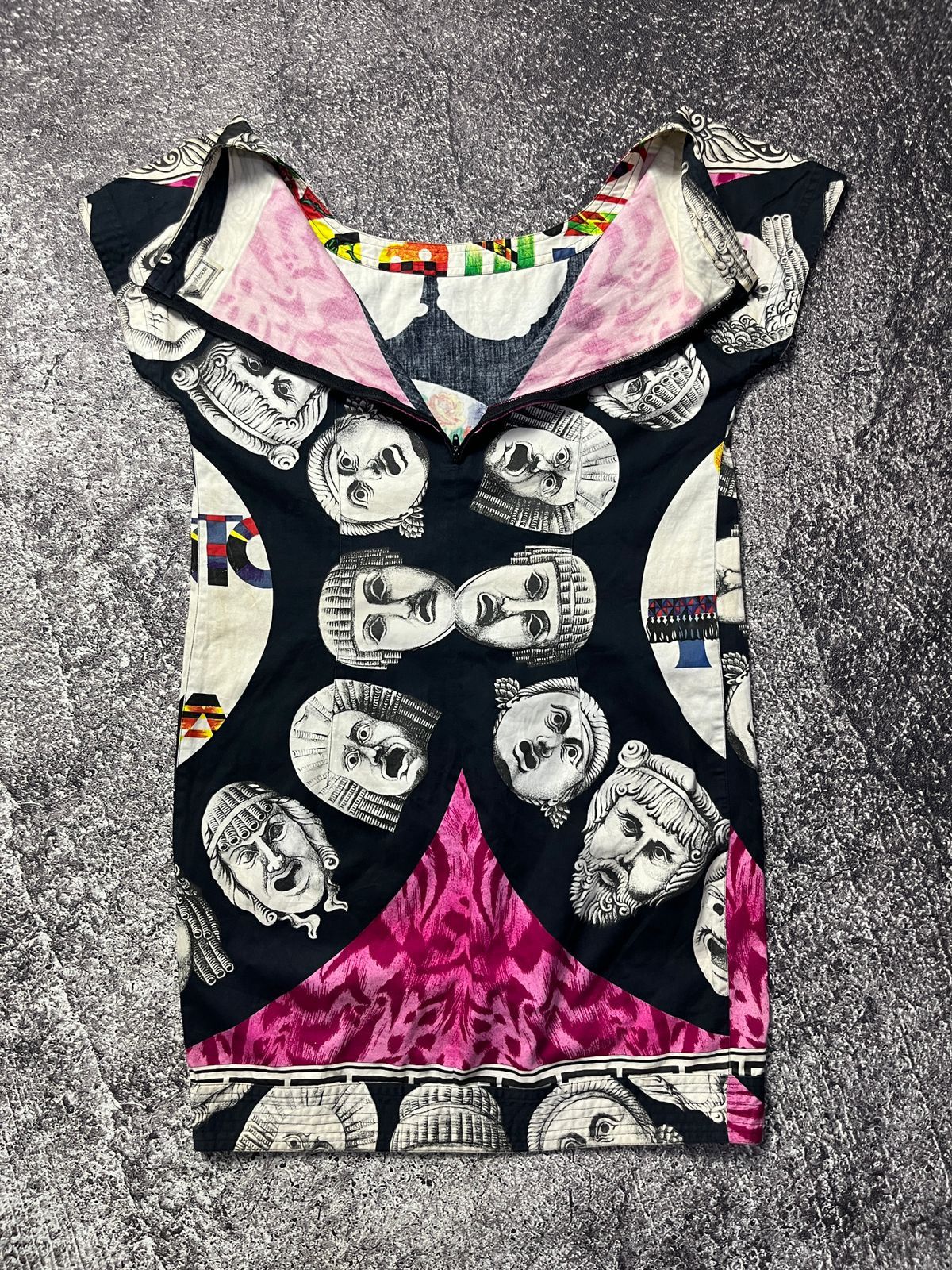 Versace Vintage Gianni Versace dress fullprint art Size XS / US 0-2 / IT 36-38 - 12 Thumbnail