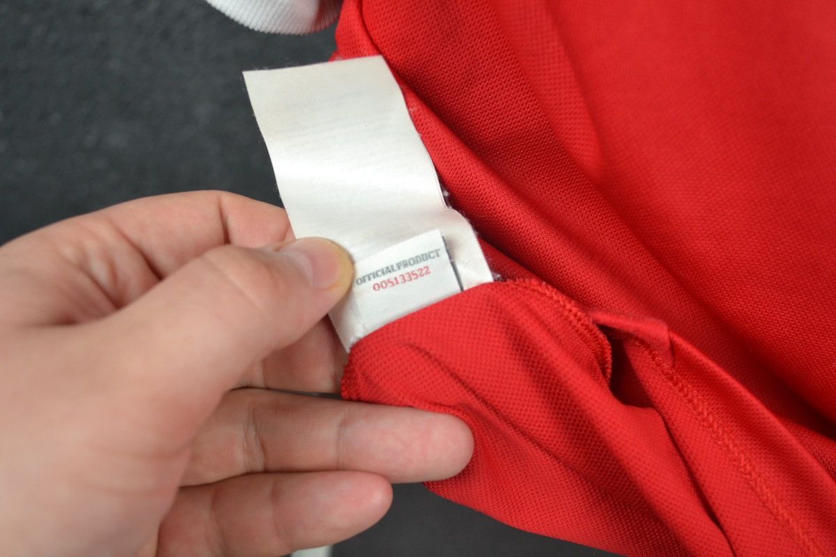 Umbro England 2010 2012 away Gerrard soccer football jersey Size US M / EU 48-50 / 2 - 9 Thumbnail