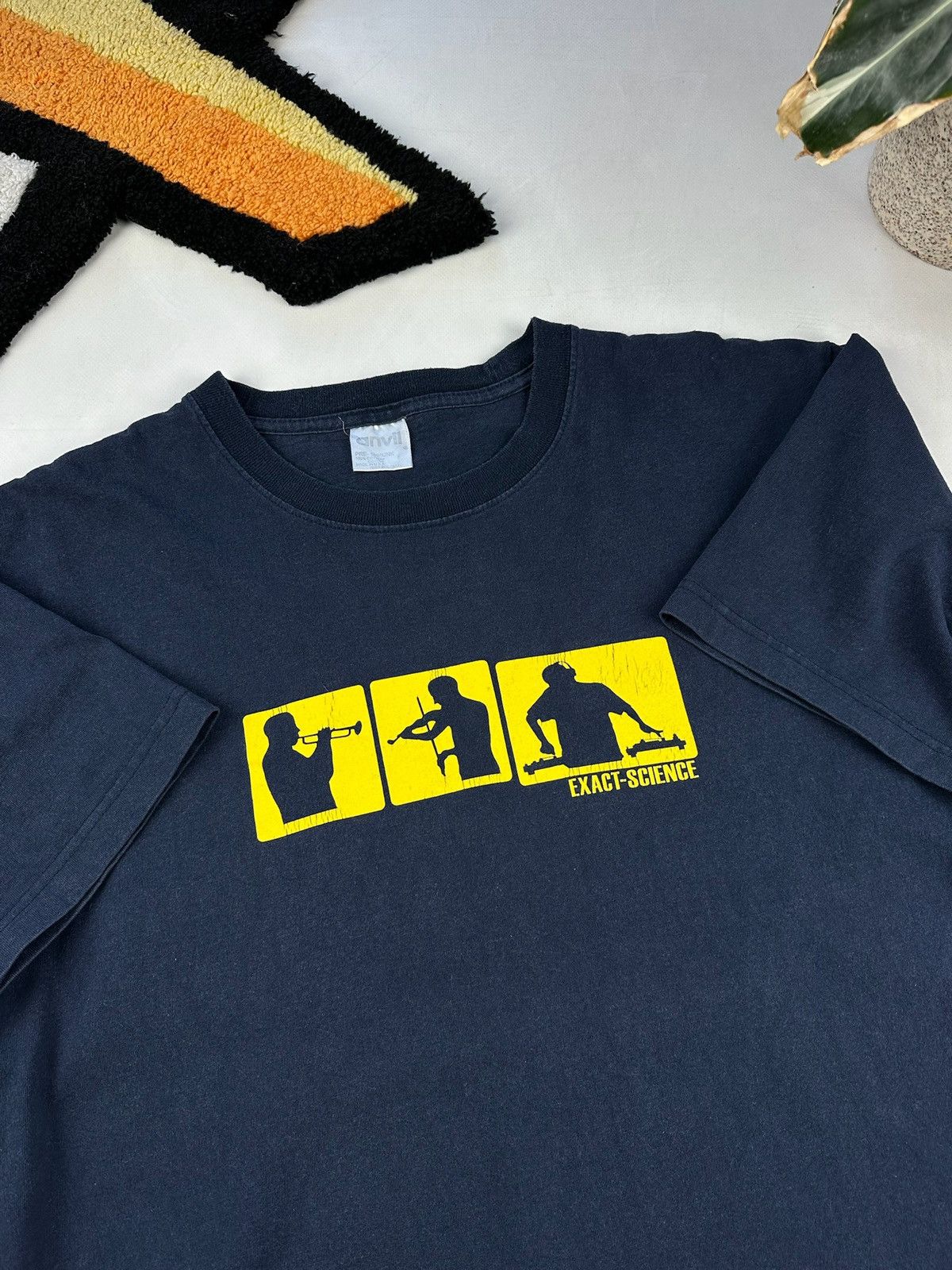 Ecko Unltd. Vintage Technics style dj vinyl tee Vinyl aphex twin bjork Size US L / EU 52-54 / 3 - 6 Thumbnail
