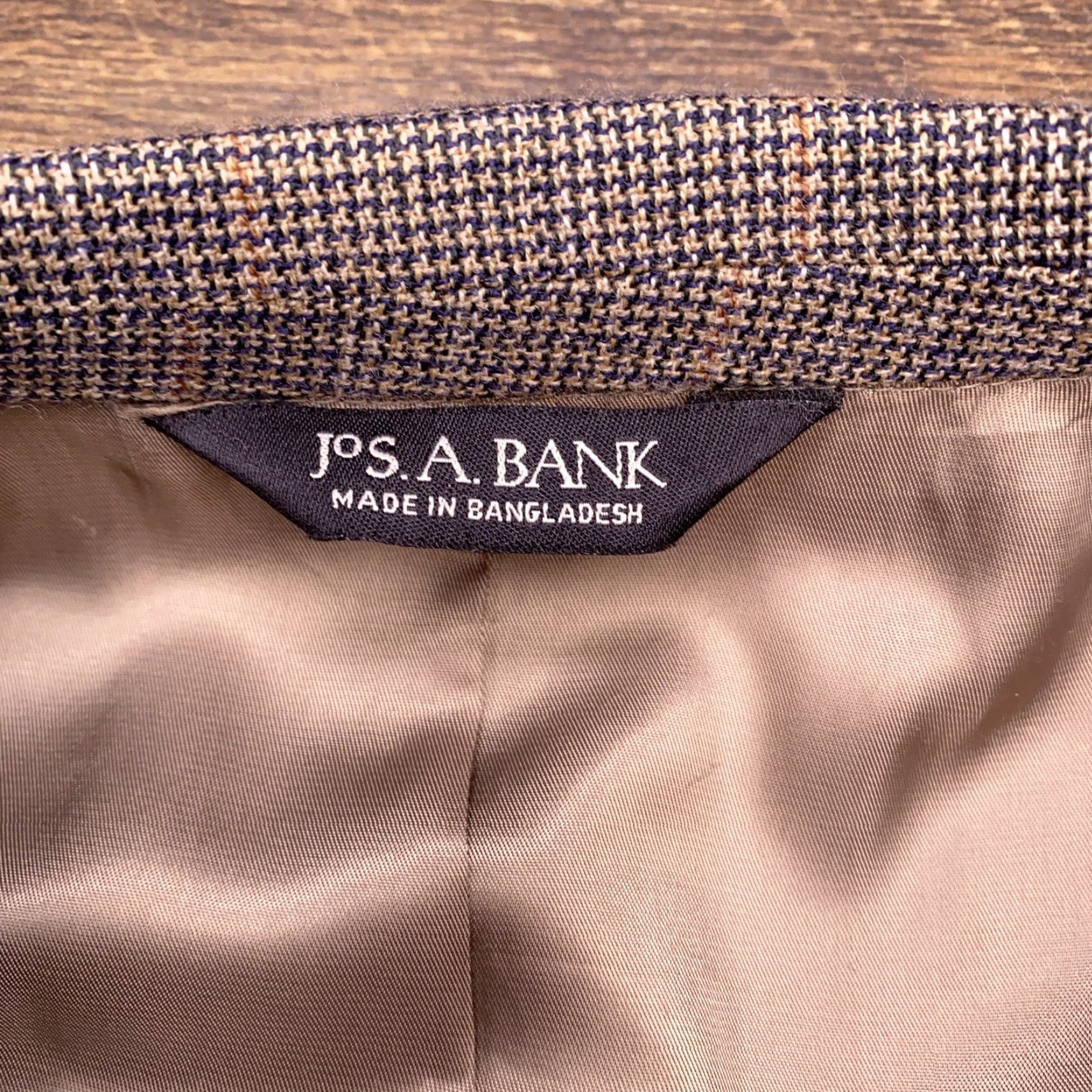Jos. A. Bank Jos. A. Bank Tweed Blazer 44L Brown Wool Plaid Sport Coat Men Regular Blazer Coat Notch Lapel Four-Button Inner Pockets Dry Clean Only Vintage No 0 Size 44R - 5 Thumbnail