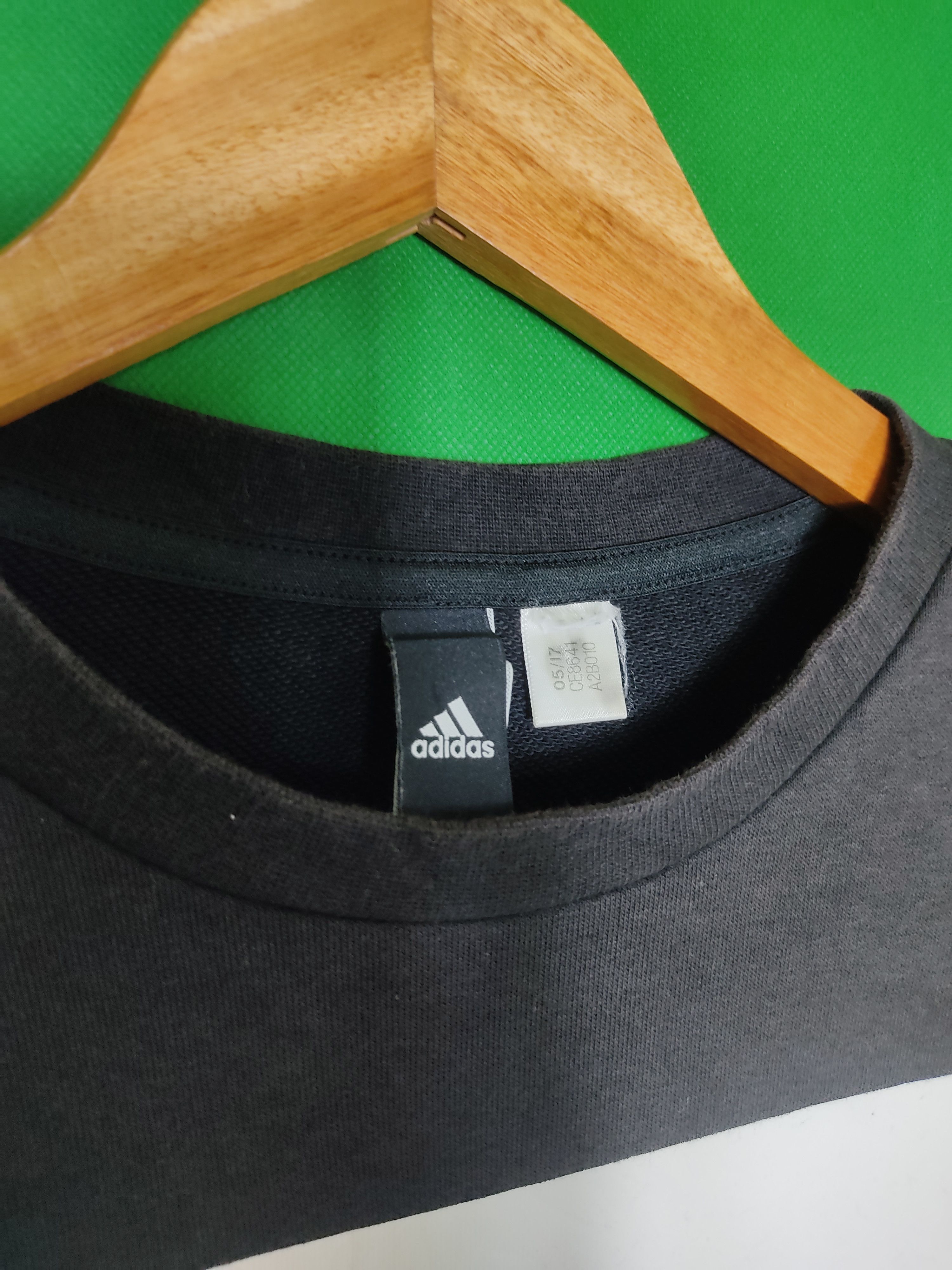 Adidas Adidas Sweatshirt with big logo Size US M / EU 48-50 / 2 - 8 Thumbnail