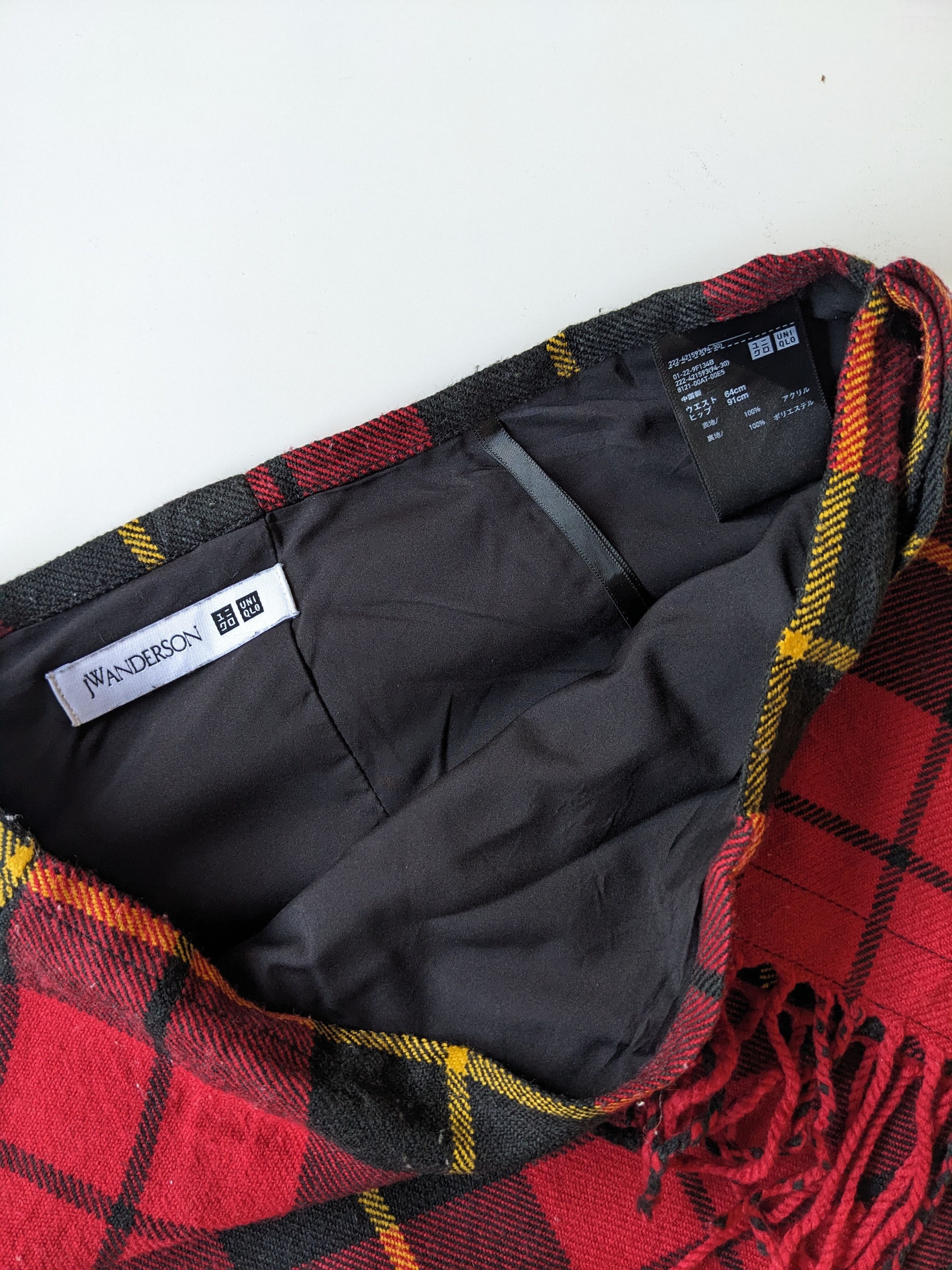 JW Anderson × Uniqlo Uniqlo x J.W Anderson tartan skirt Size 27" / US 4 / IT 40 - 5 Thumbnail