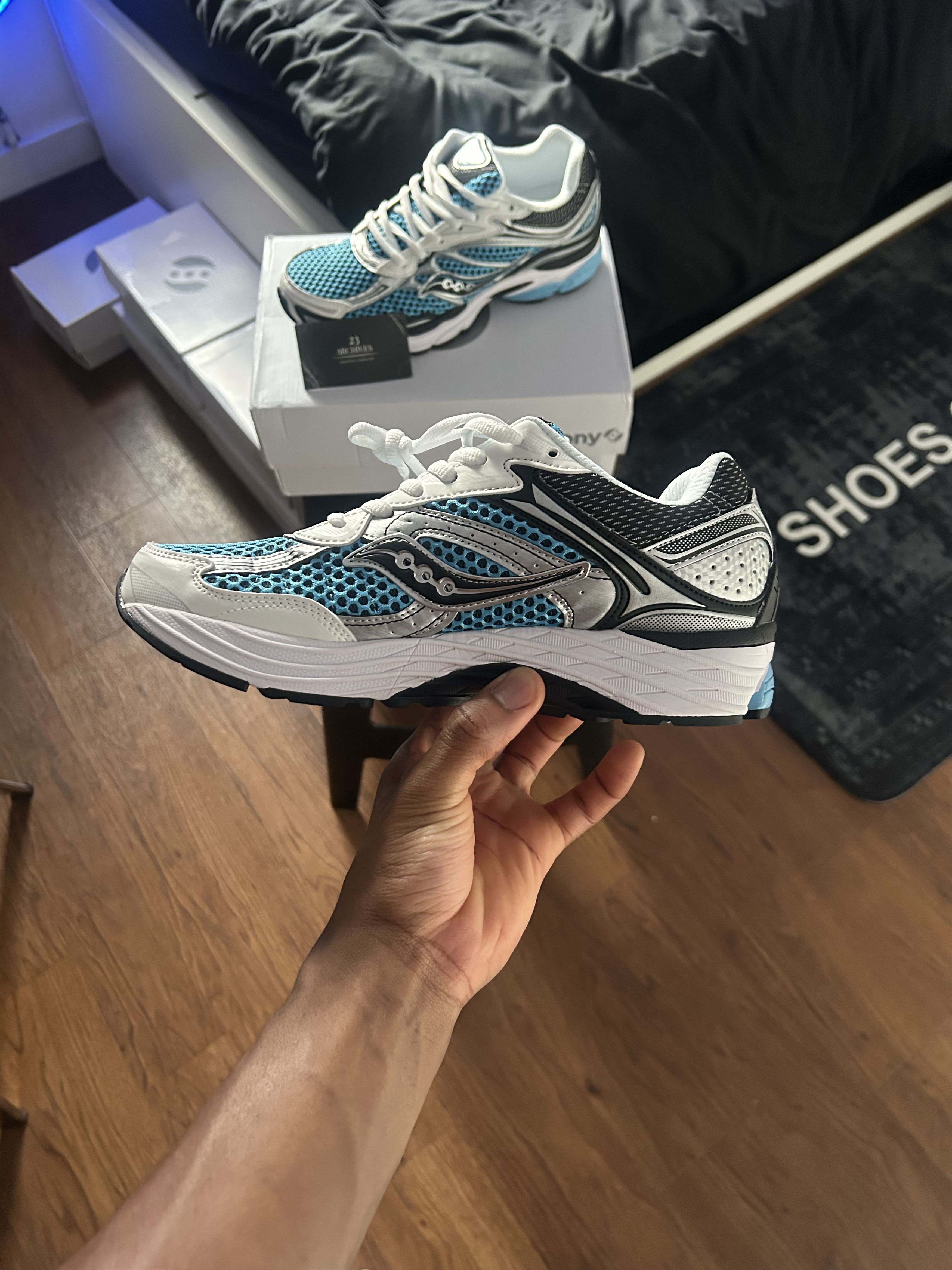 Saucony Saucony Omni Grid 9 - Gravel Caviar Size US 7.5 / EU 40-41 - 3 Thumbnail