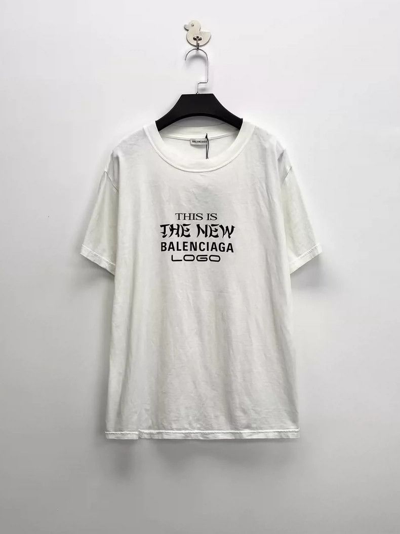 Balenciaga Balenciaga White reverse cursive letters logo printed shor Size US L / EU 52-54 / 3 - 1 Thumbnail