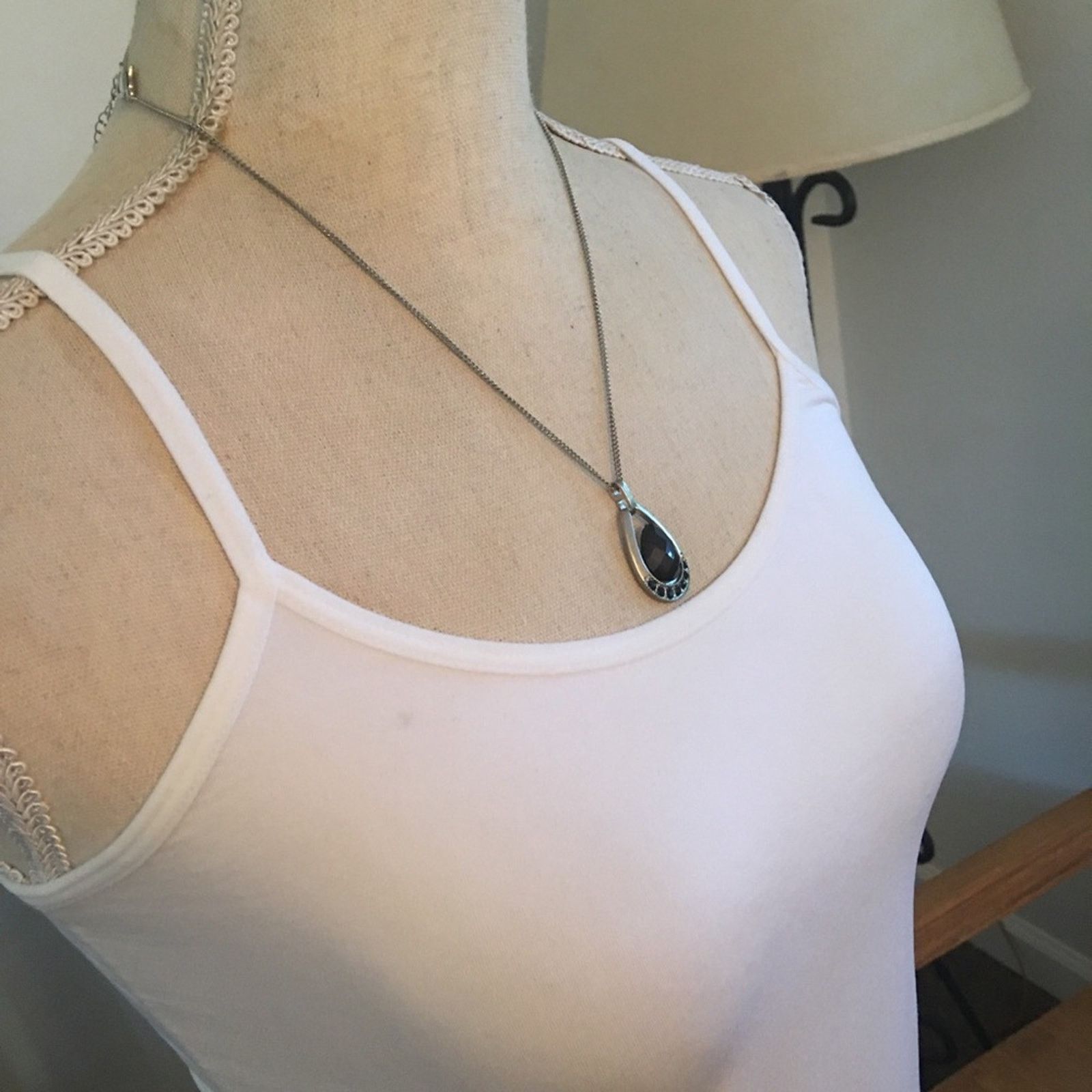 Jewelry Faceted black teardrop stone pendant necklace Size ONE SIZE - 2 Thumbnail