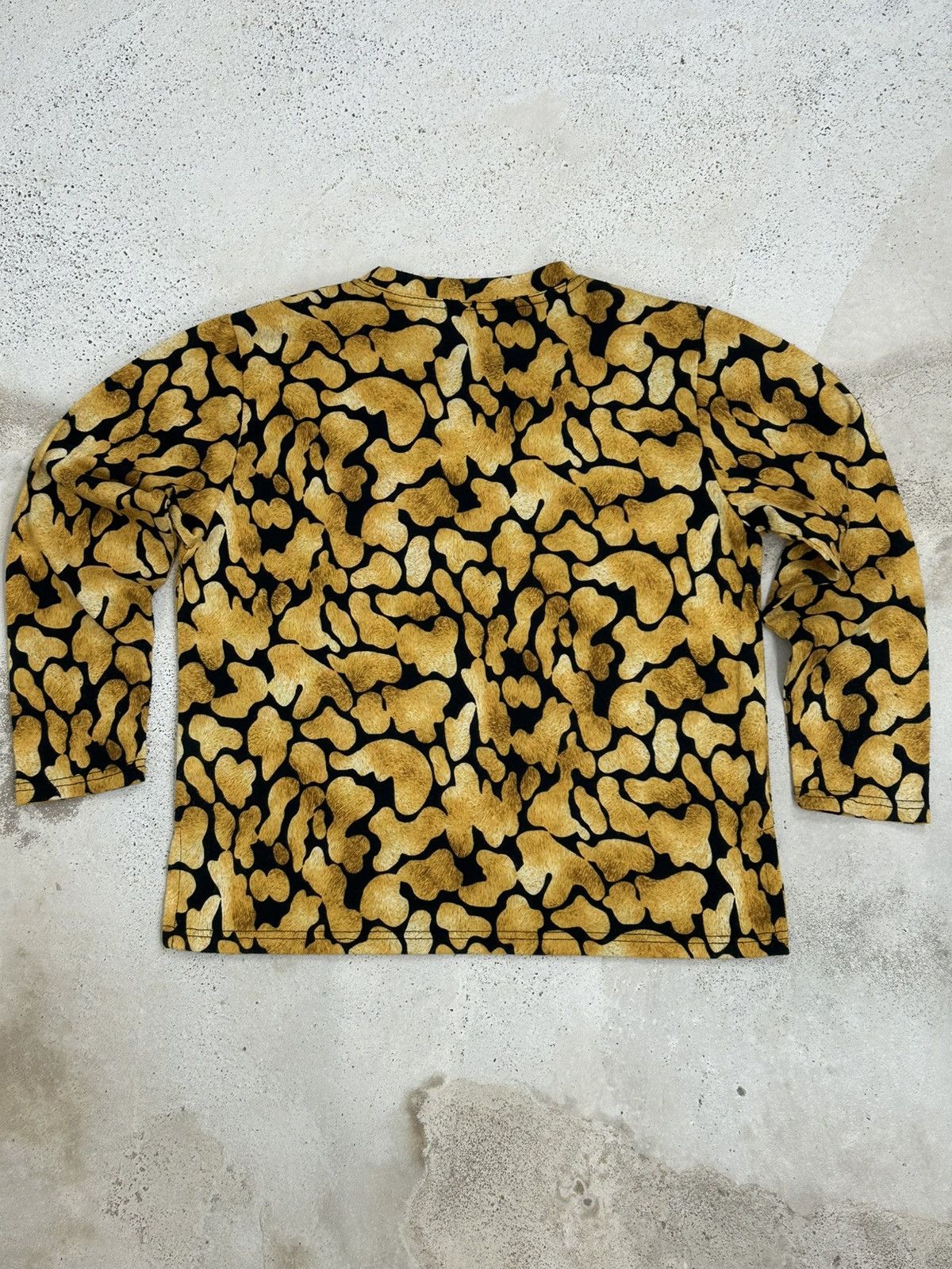 Designer × Japanese Brand Crop Top Bold Abstract Print L/Sleeve –Golden Camo Aesthetic Size US S / EU 44-46 / 1 - 3 Thumbnail