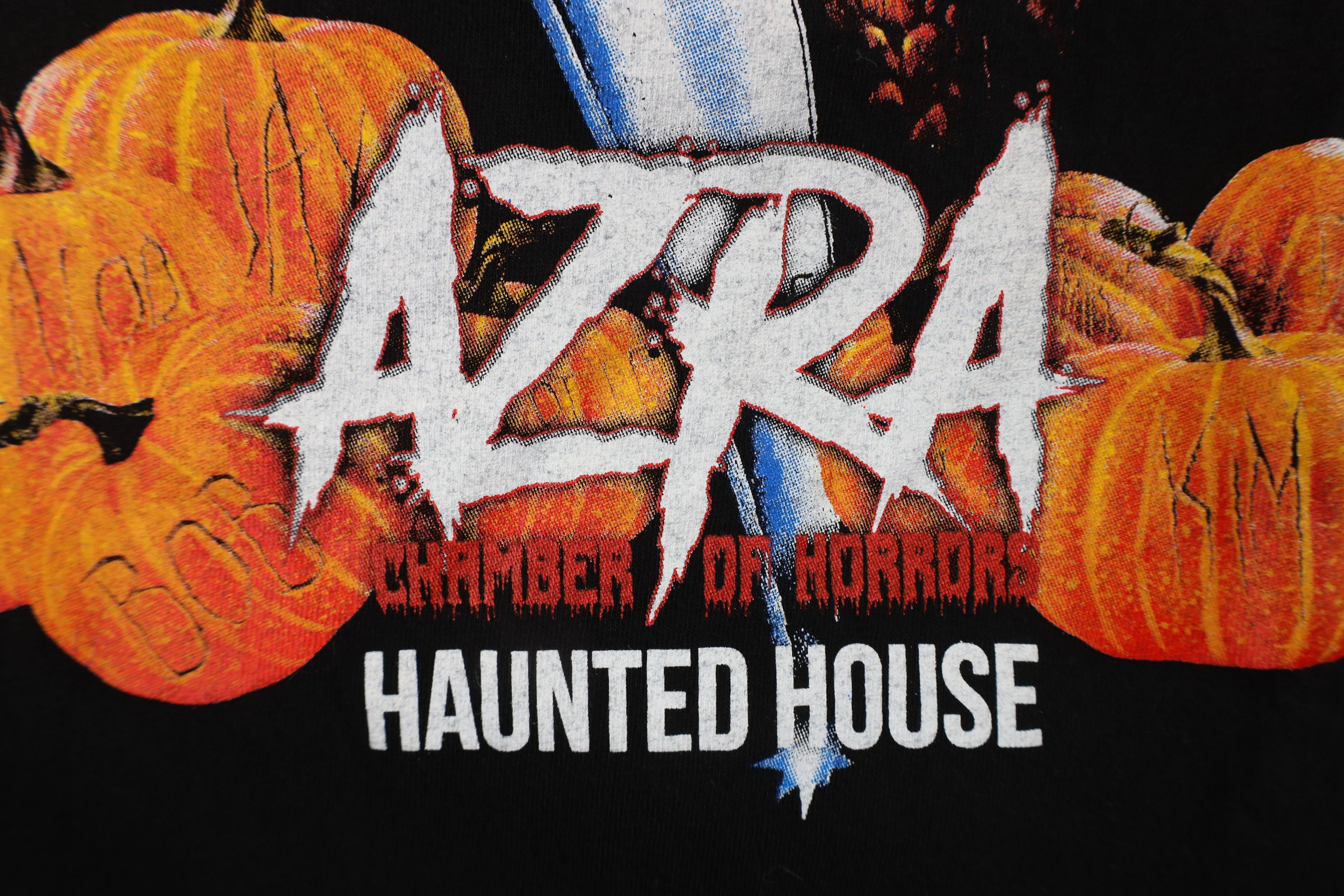 Vintage Vintage Streetwear Chamber of Horrors Haunted House T-Shirt Size US L / EU 52-54 / 3 - 7 Thumbnail