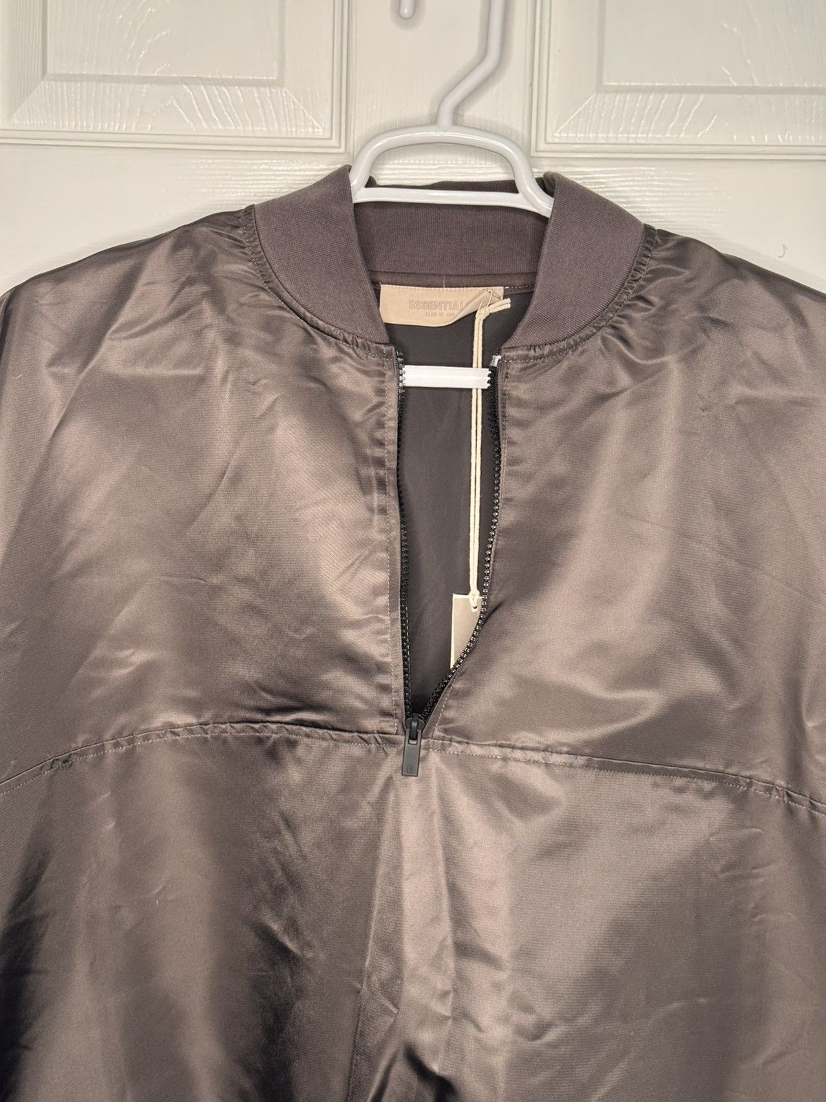 Fear of God Fear of God ESSENTIALS Nylon 1/4 Zip Size US XL / EU 56 / 4 - 2 Thumbnail