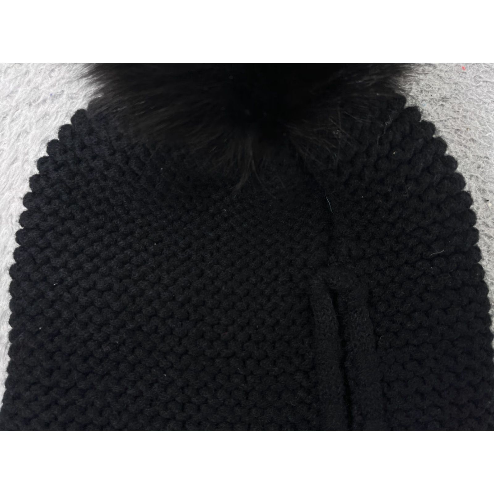 Vintage Kyi Kyi Beanie Toque Womens One Size Black Knit Wool Blend Faux Fur Pom Winter Hat/Cap Women Beanie Wool Blend Knit Black QA? Size ONE SIZE - 2 Thumbnail
