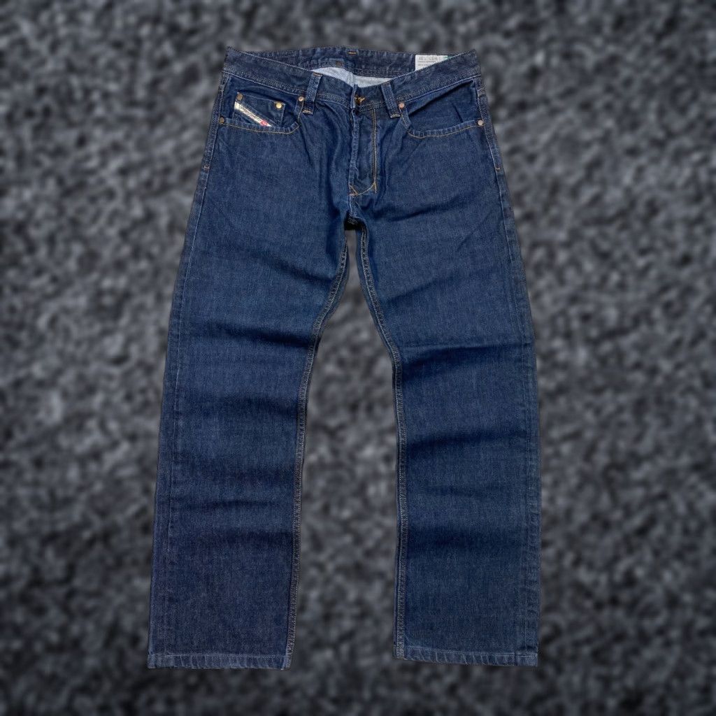 Diesel Diesel Larkee Jeans Mens Denim Pants 32 Blue Cotton Cotton Denim Regular Straight Pockets Jeans Inseam 32 Italy USA 90s Size US 32 / EU 48 - 1 Thumbnail
