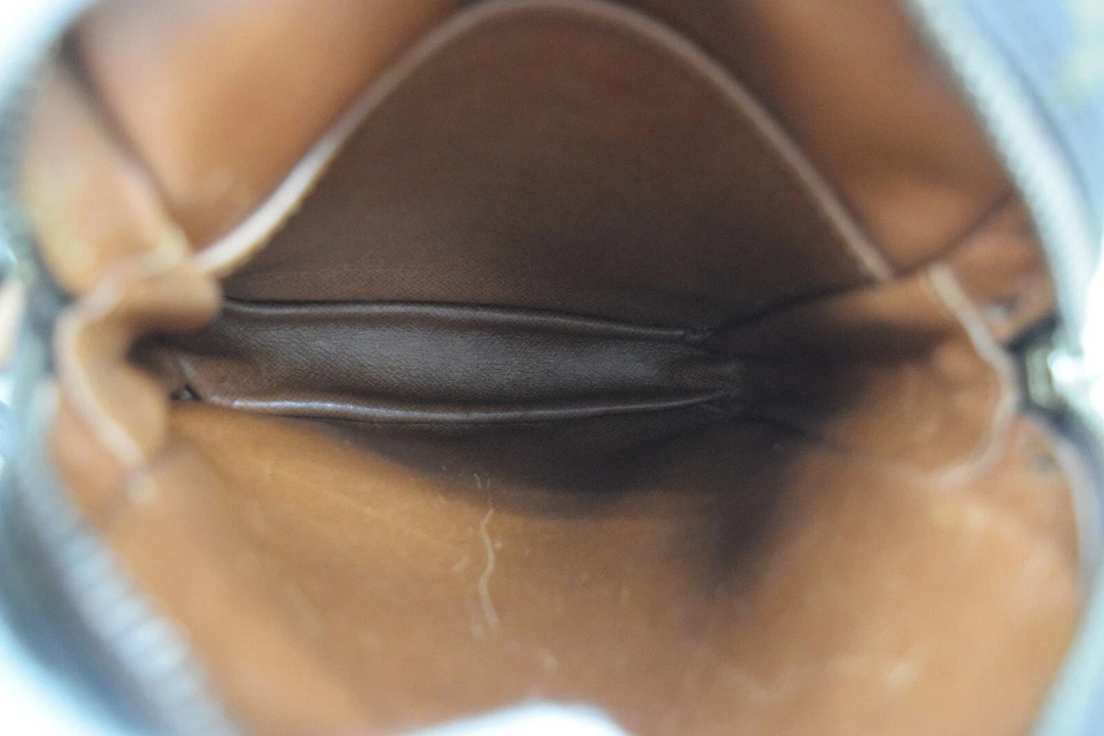Louis Vuitton Auth Louis Vuitton Danube Crossbody Bag Monogram M45266 Size ONE SIZE - 15 Thumbnail