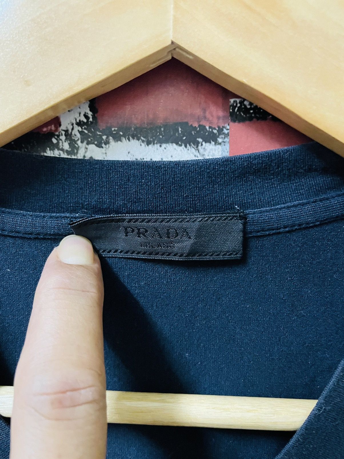 PRADA V NECK RUBBER LOGO SINGLE POCKET SHIRTS