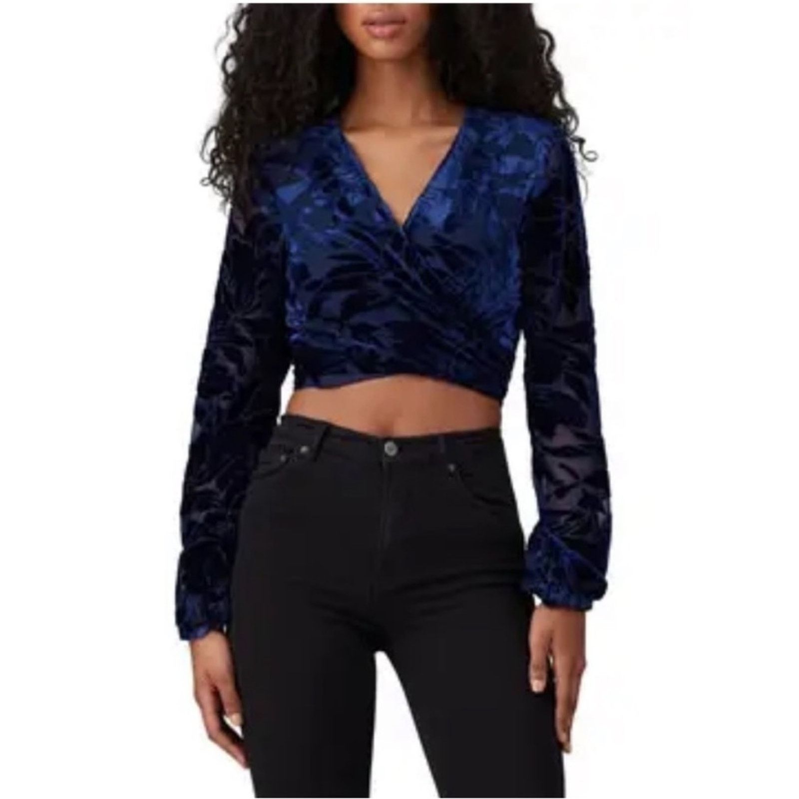 Hutch Hutch Claudia Crushed Velvet Wrap Crop Top, EUC, Medium Size M / US 6-8 / IT 42-44 - 4 Thumbnail