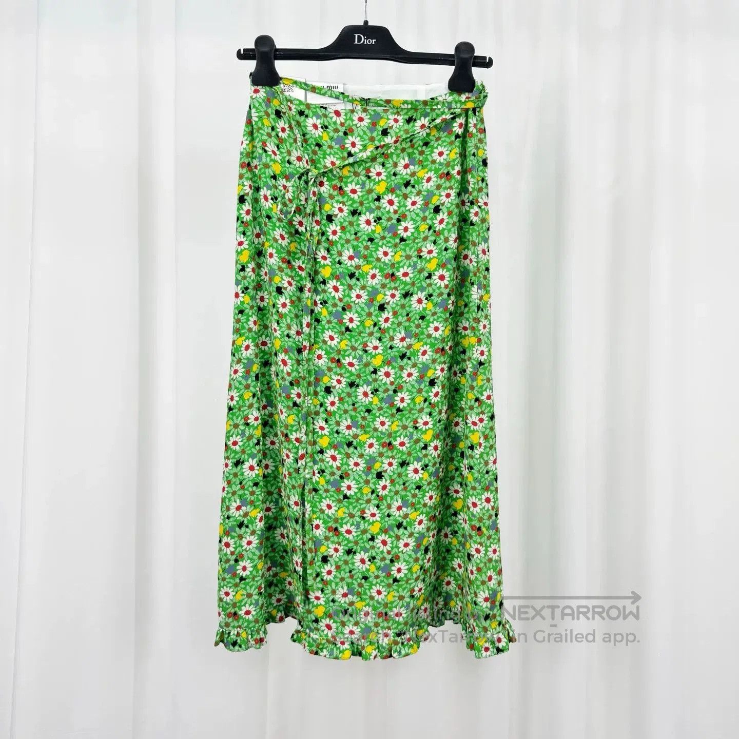 Miu Miu Miu Miu Floral Daisy Tie-Waist Skirt. Size 35" - 1 Thumbnail