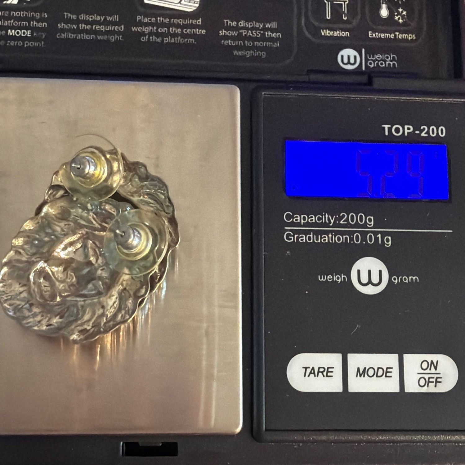 Other Vintage Silver Tone Pierced Lion Head Earrings Textured 1.25 Size ONE SIZE - 6 Thumbnail