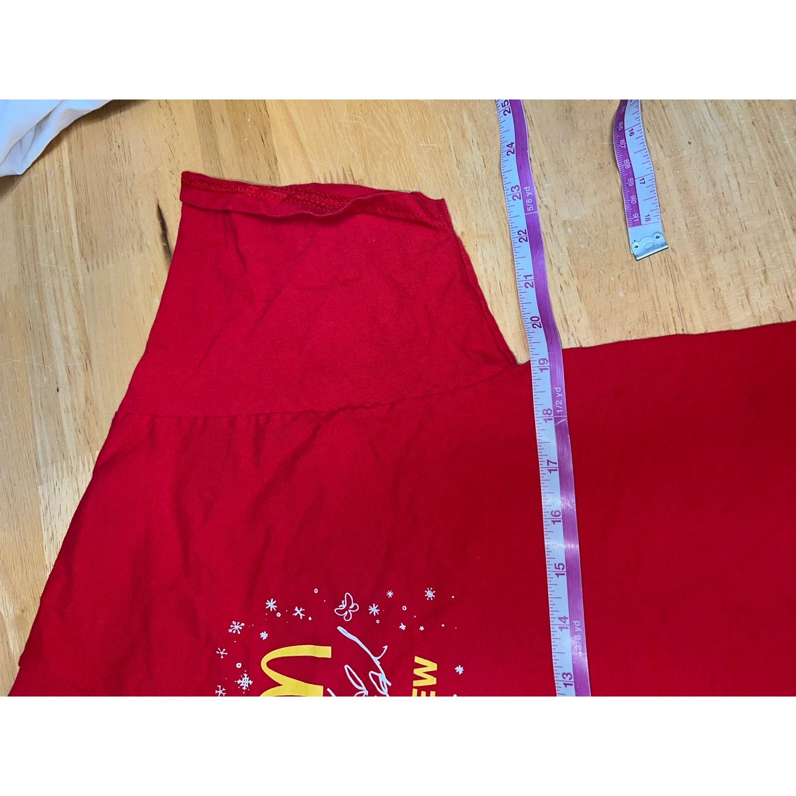 Gildan Mcdonalds Mariah Carey Shirt Crew Local Fast Food 2021 M Size US M / EU 48-50 / 2 - 6 Thumbnail