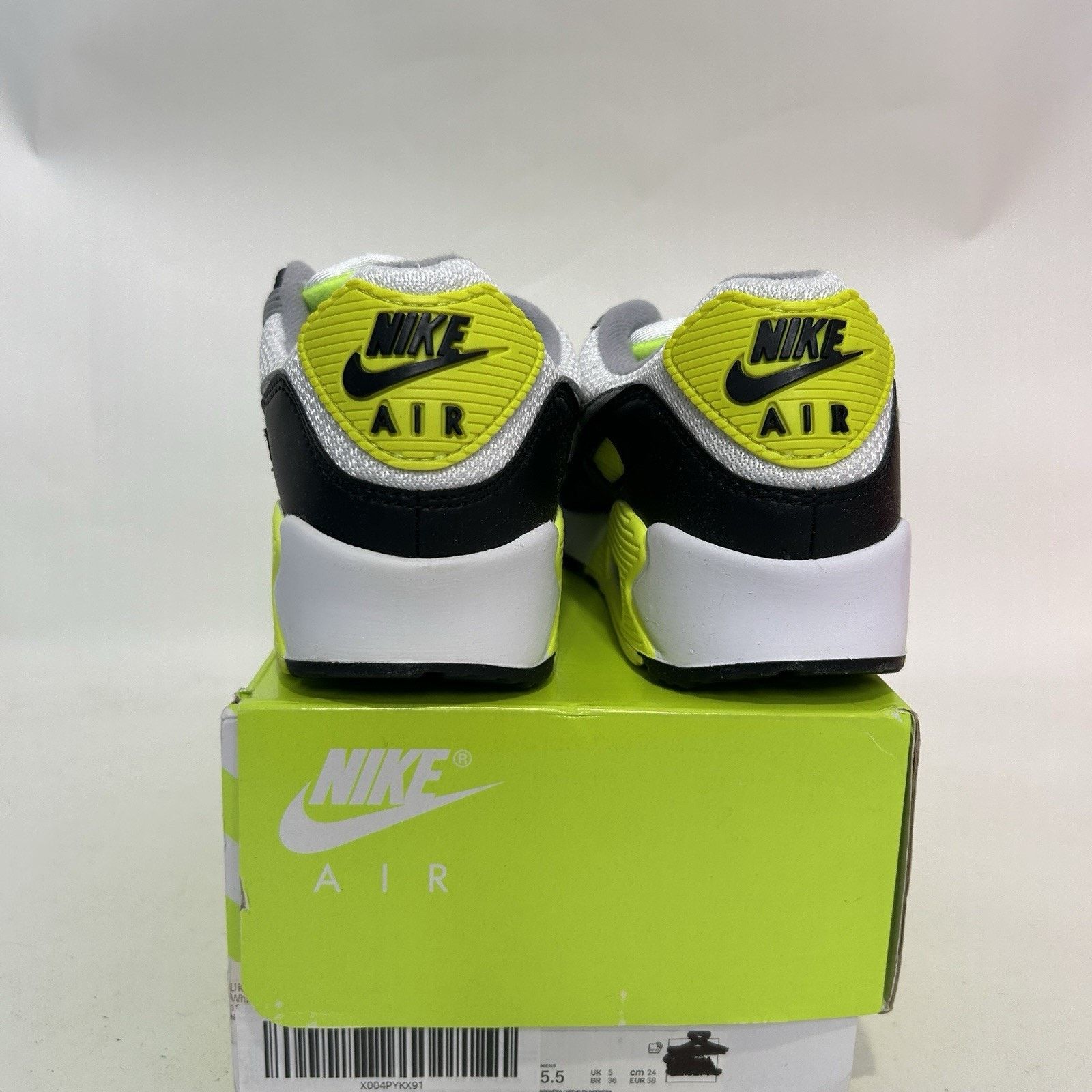 Nike Nike Air Max 90 WMNS “White Black Volt” Size US 7 / IT 37 - 4 Thumbnail