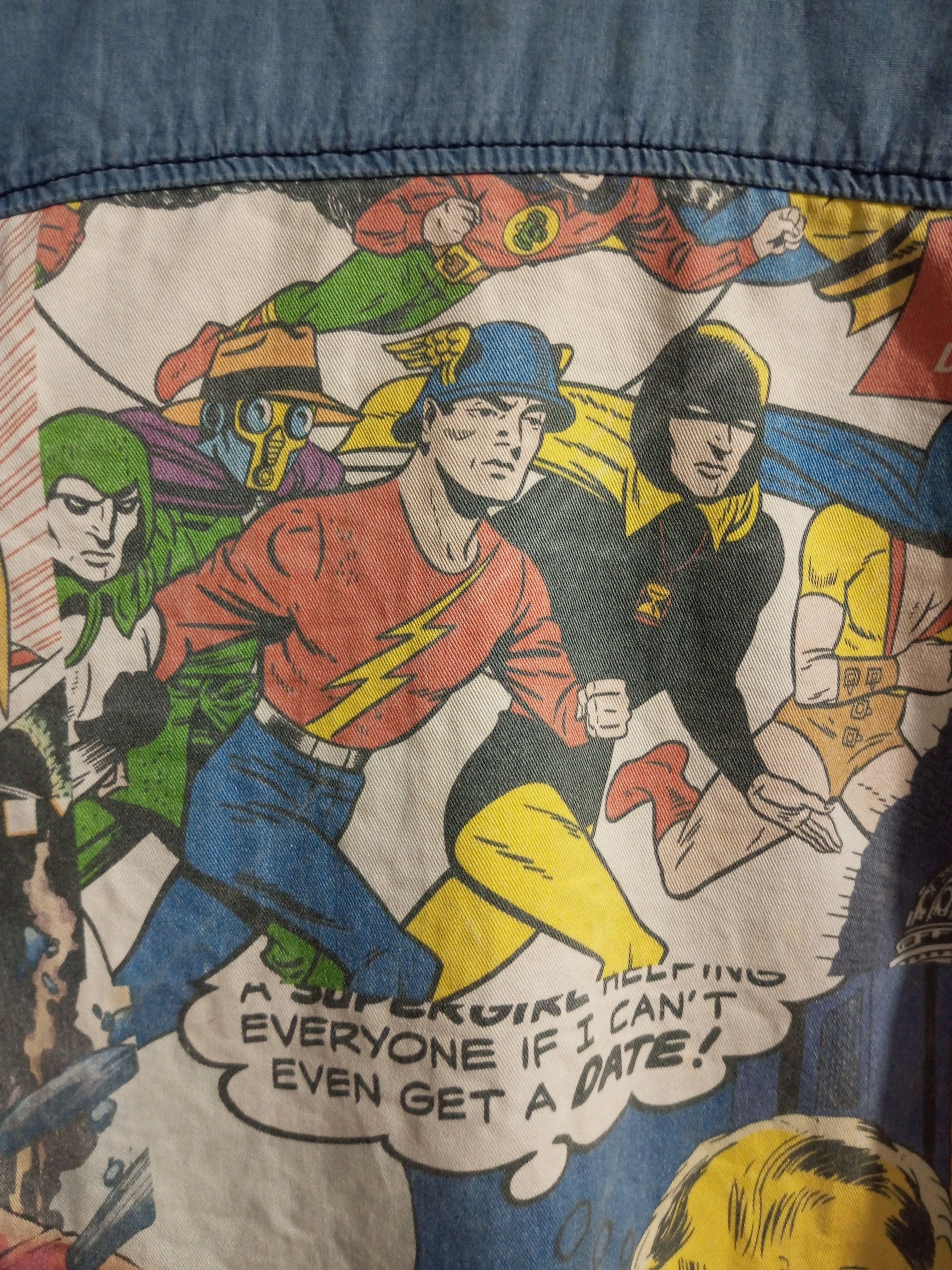 20471120 Vintage justice league big print dc Comics long sleeve shirt Size US L / EU 52-54 / 3 - 5 Thumbnail