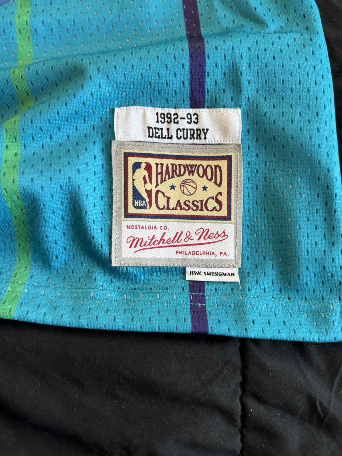 Mitchell & Ness Mitchell & Ness Men's Dell Curry Hornets Swingman Jersey Size US M / EU 48-50 / 2 - 3 Thumbnail