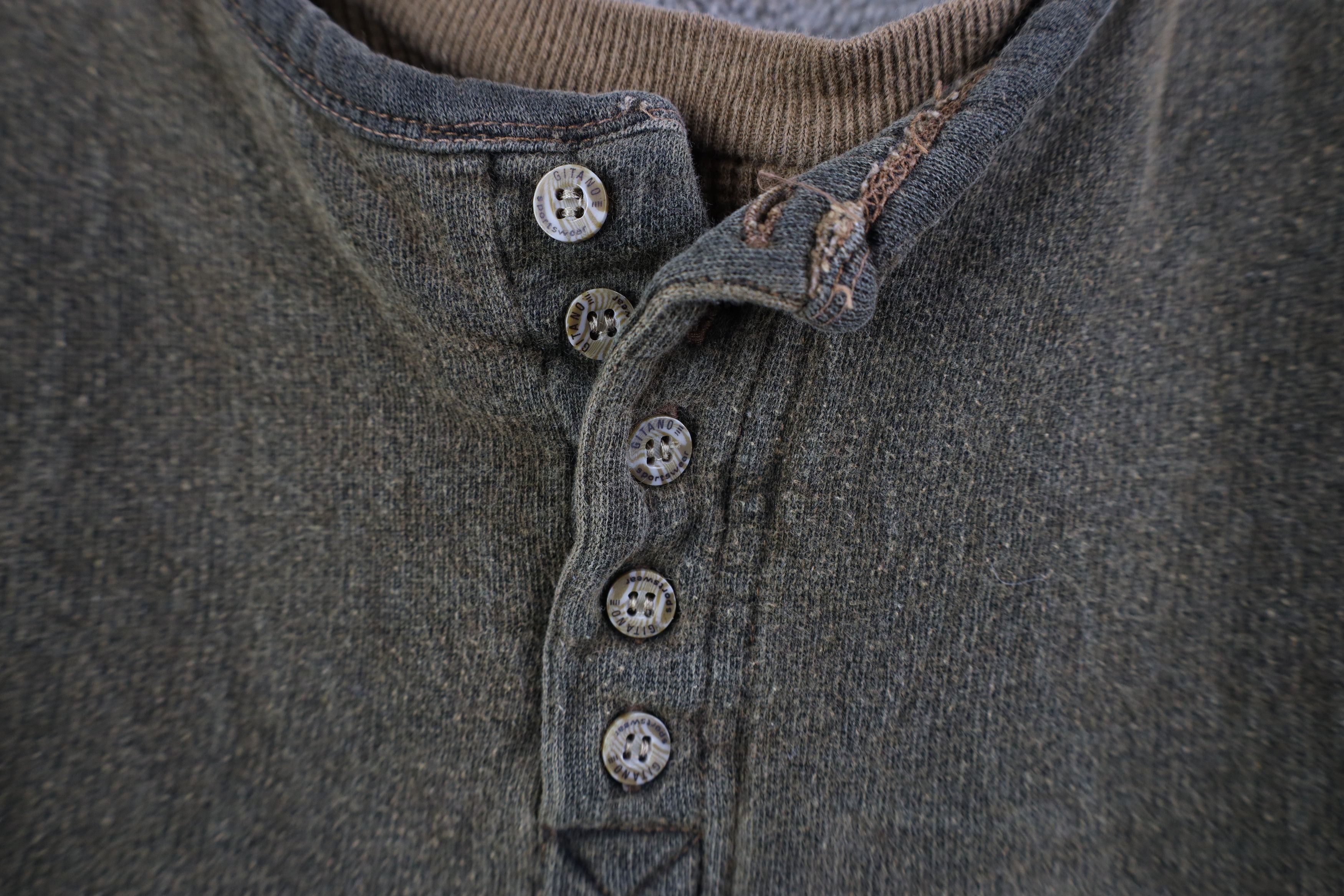 Vintage Vintage 90s Streetwear Stonewash Layered Henley Sweatshirt Size L / US 10 / IT 46 - 5 Thumbnail