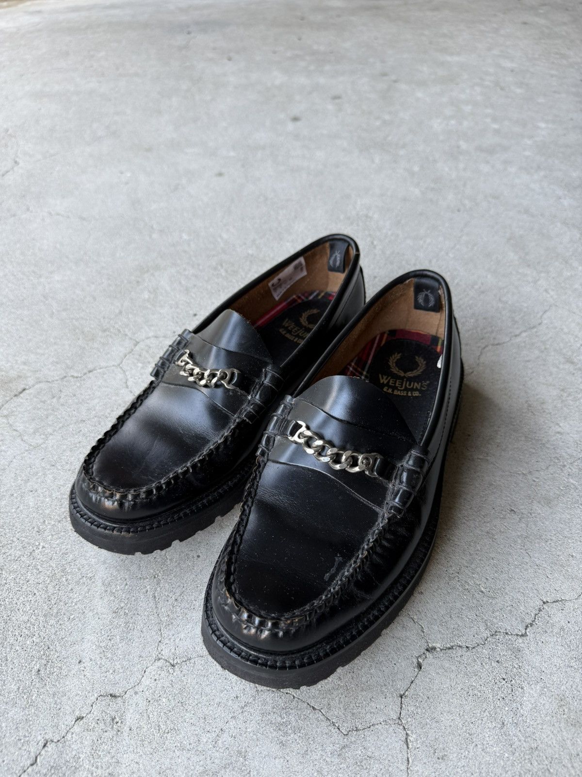 BASS × FRED PERRY Chain Detail Penny Loafers